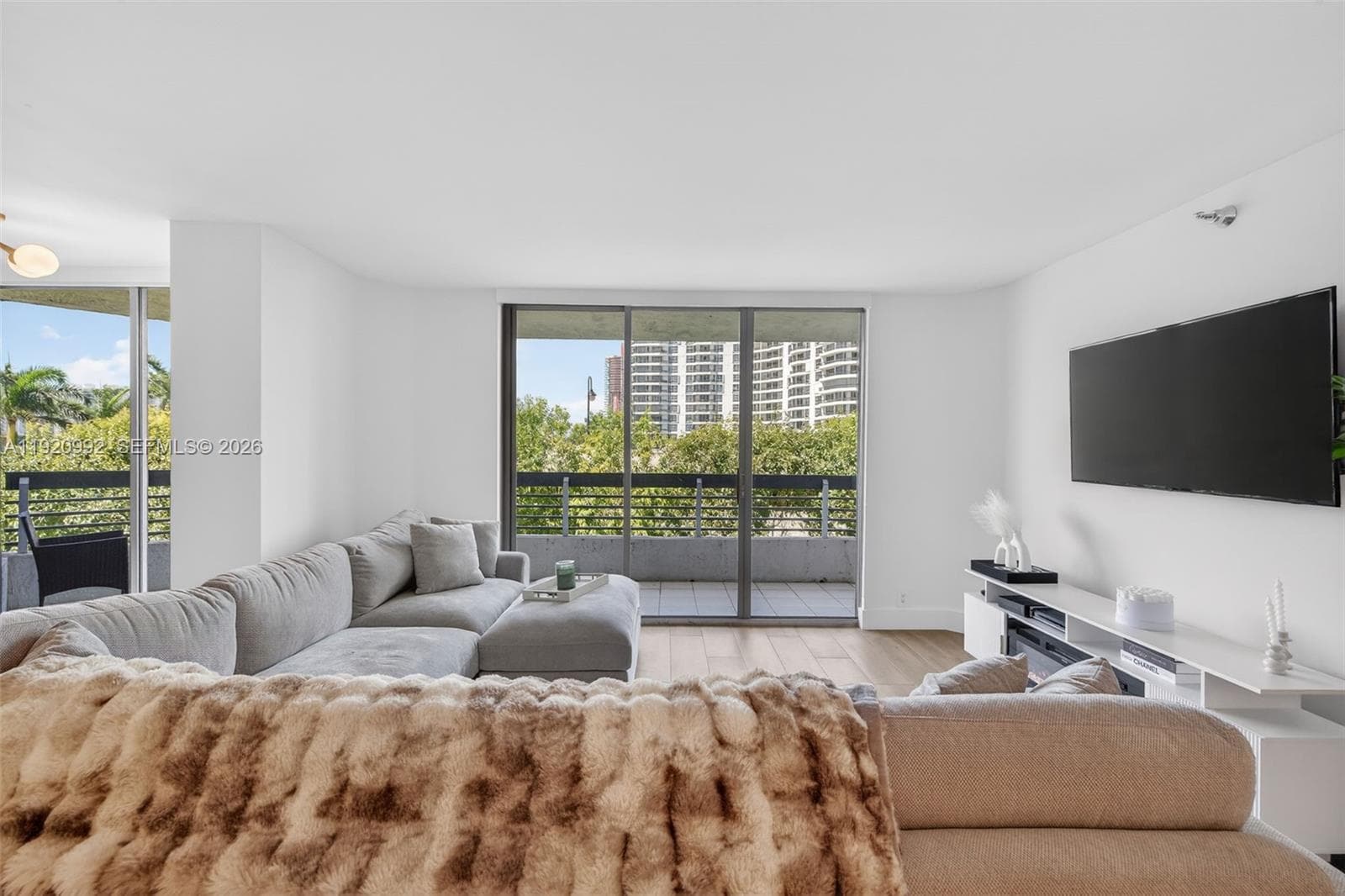 Mystic Pointe Tower 200 · #402 in Aventura - Photo 15