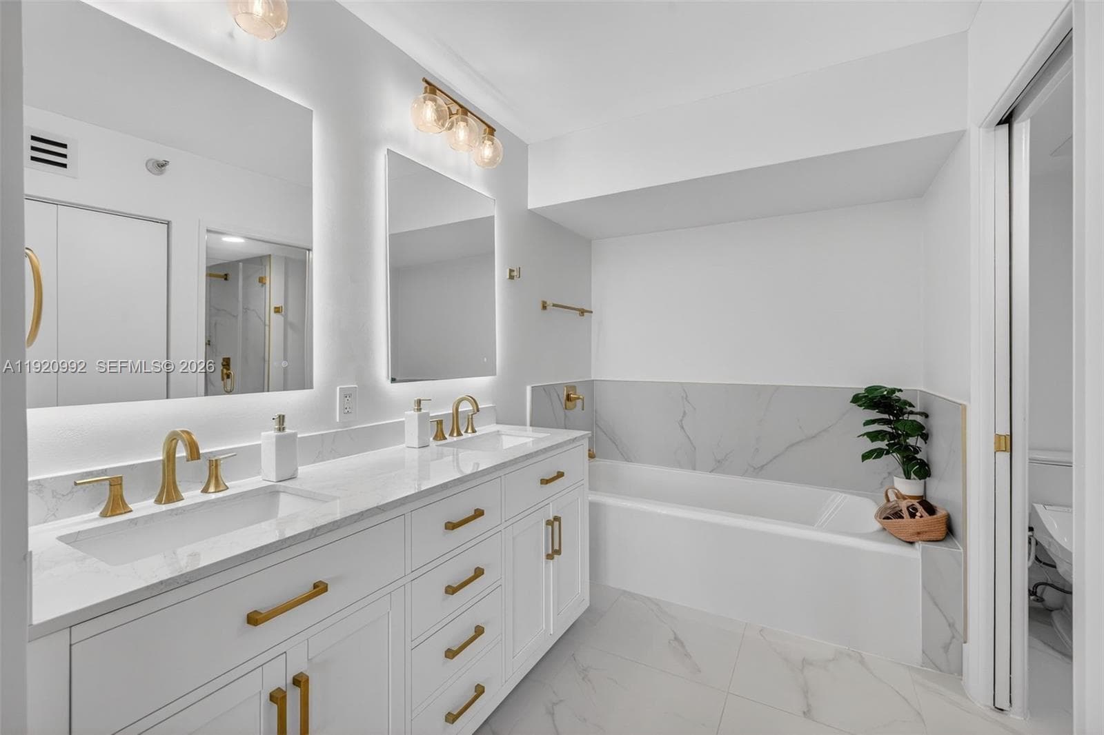 Mystic Pointe Tower 200 · #402 in Aventura - Photo 40