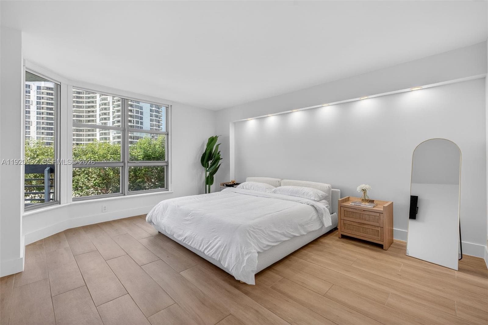 Mystic Pointe Tower 200 · #402 in Aventura - Photo 35