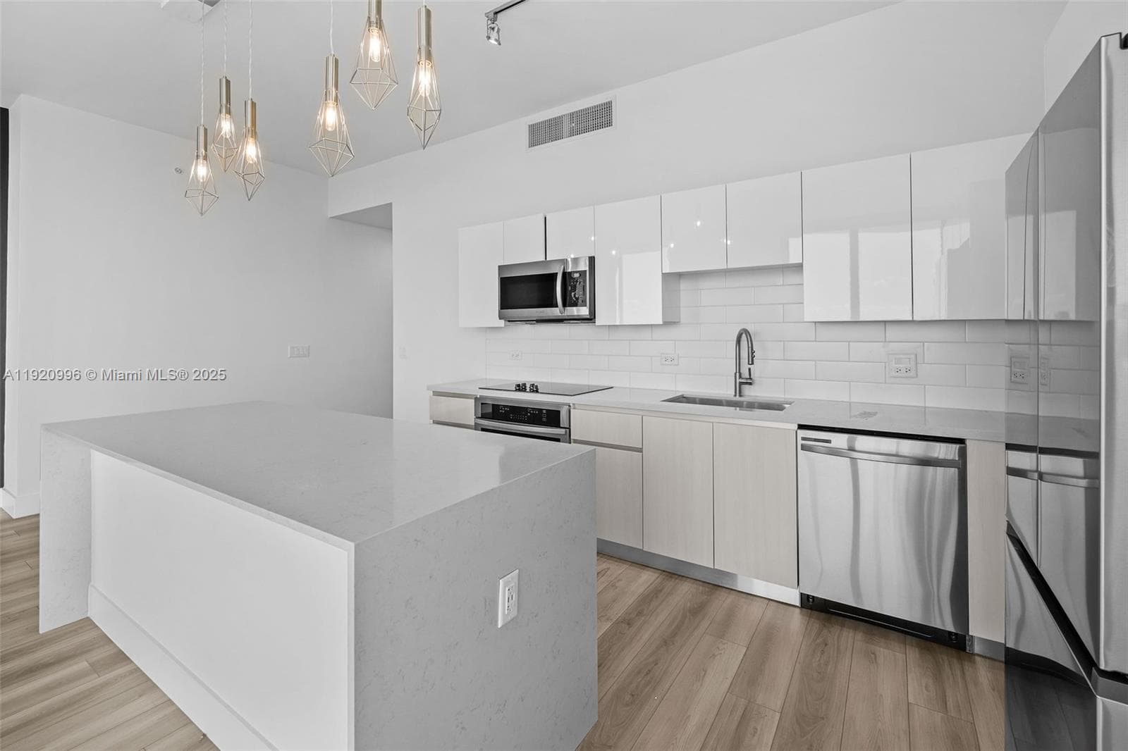 Mondrian Residences · #2610 in Hallandale Beach - Photo 7