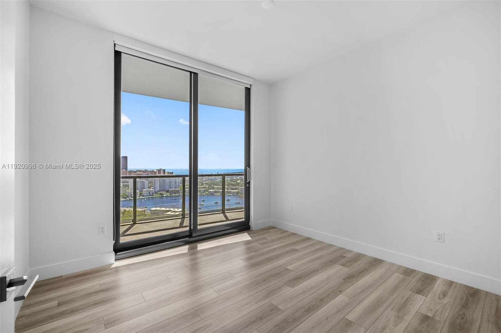 Mondrian Residences · #2610 in Hallandale Beach - Photo 35