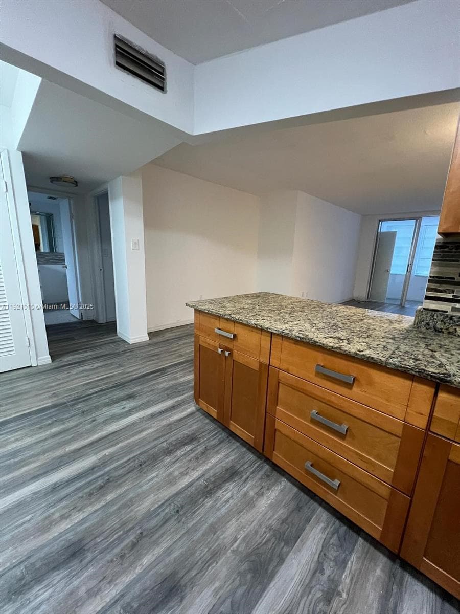 JADE WINDS GROUP ALLAMAND · #218-2 in Miami - Photo 2