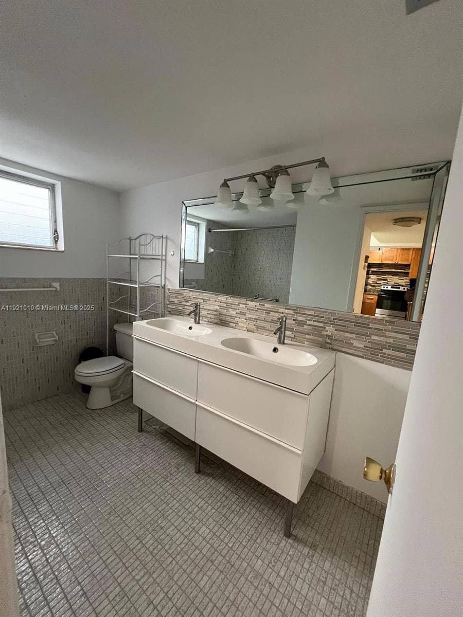 JADE WINDS GROUP ALLAMAND · #218-2 in Miami - Photo 7