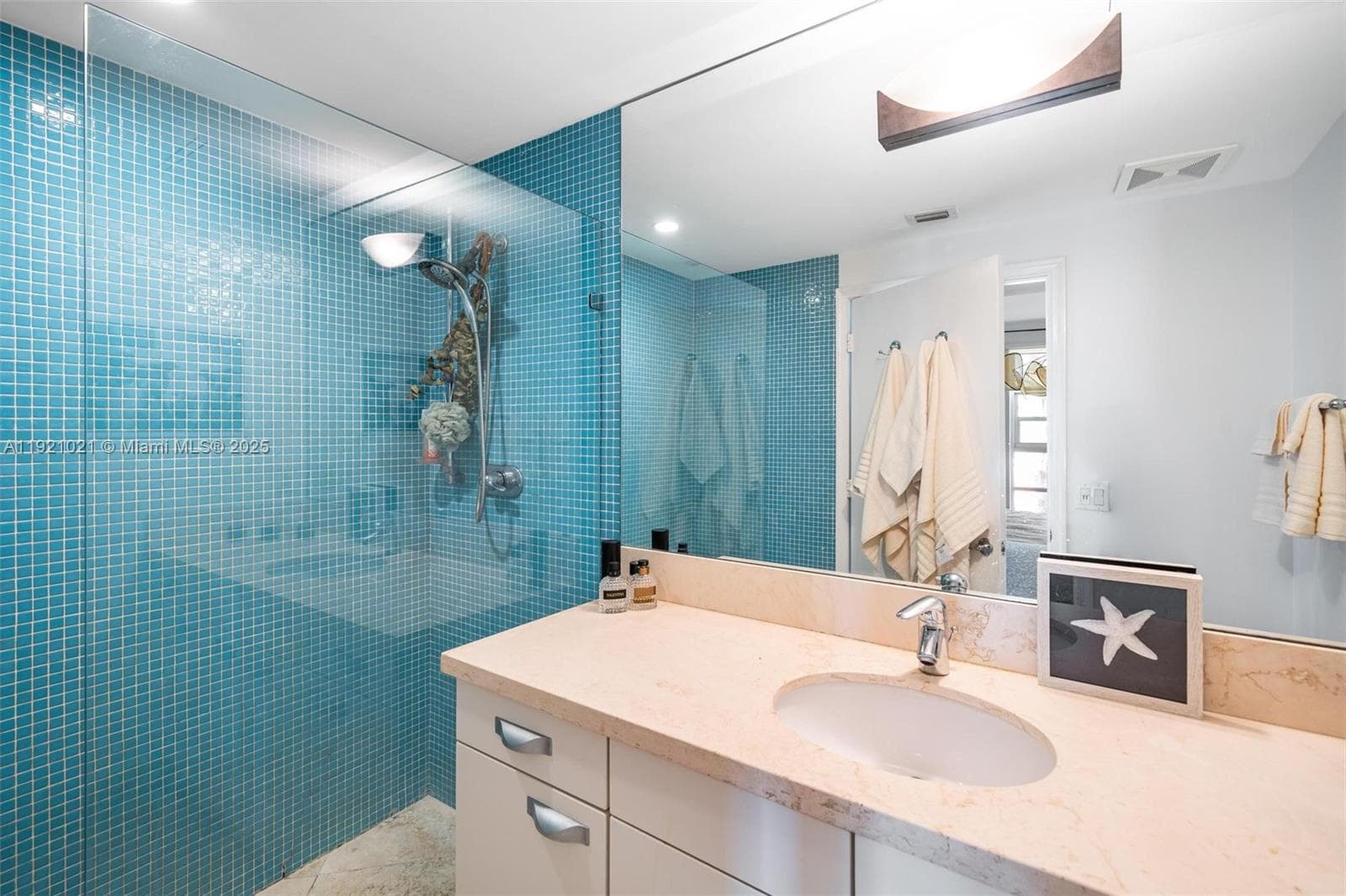Lunamar Lofts at Lincoln · #106 in Miami Beach - Photo 24