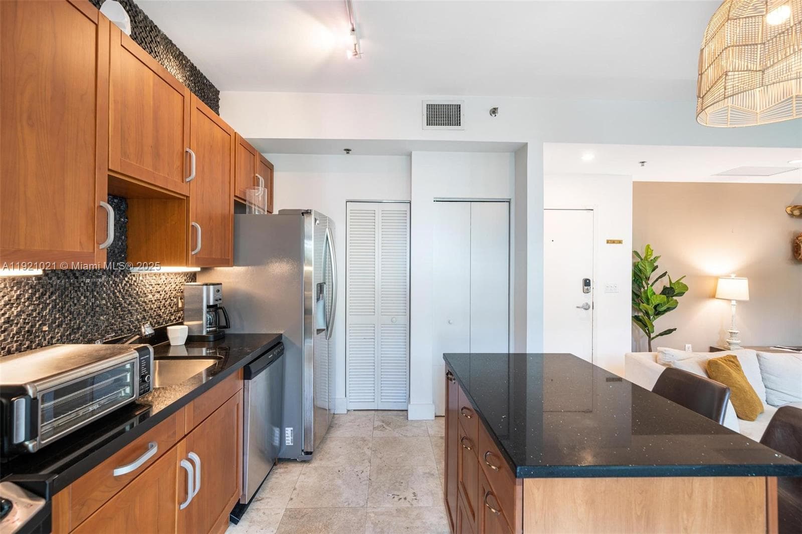Lunamar Lofts at Lincoln · #106 in Miami Beach - Photo 8