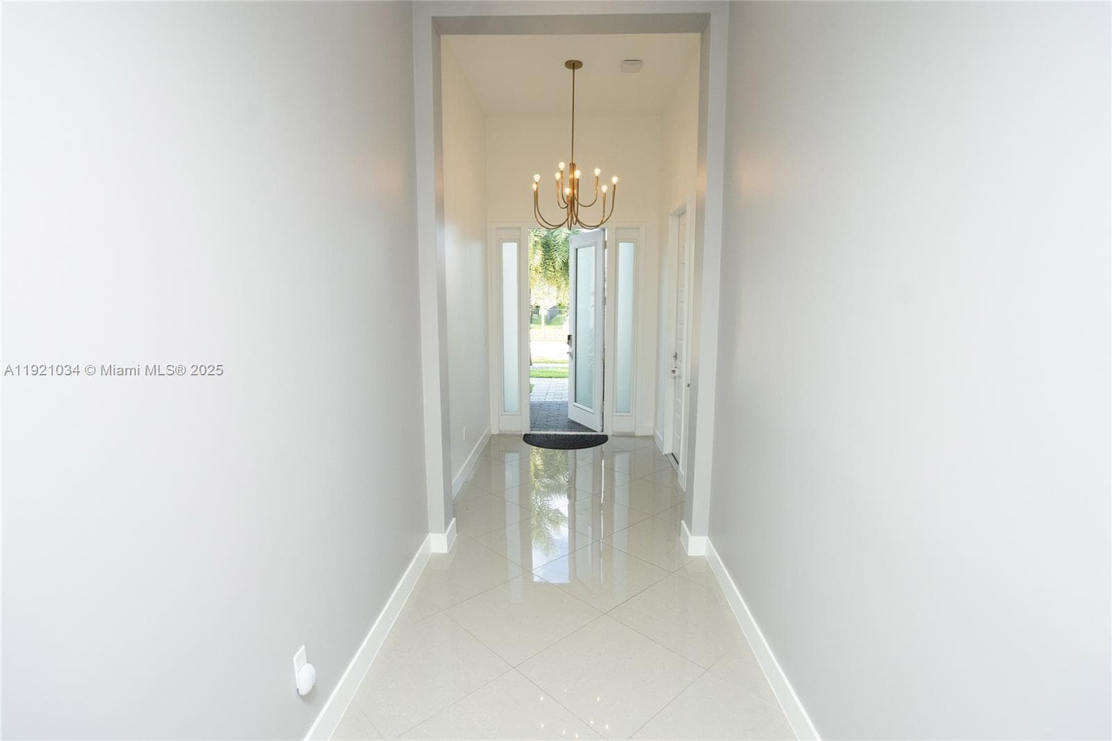 10660 S Lago Vista Cir photo 5