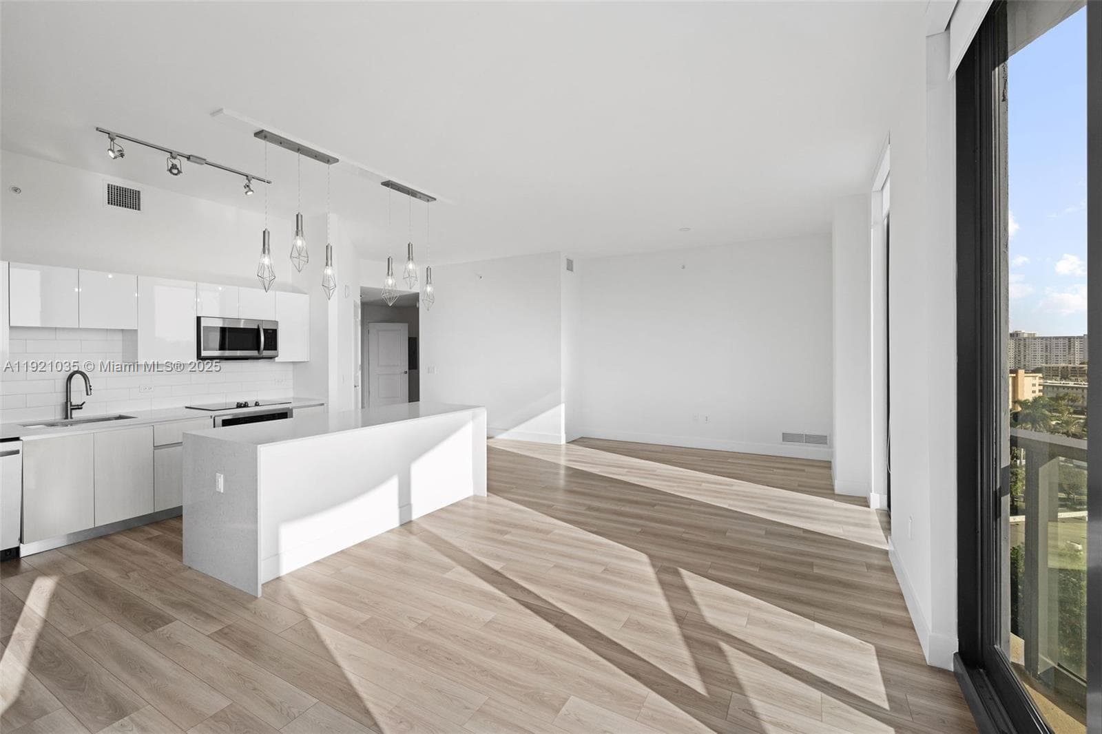 Mondrian Residences · #911 in Hallandale Beach - Photo 13