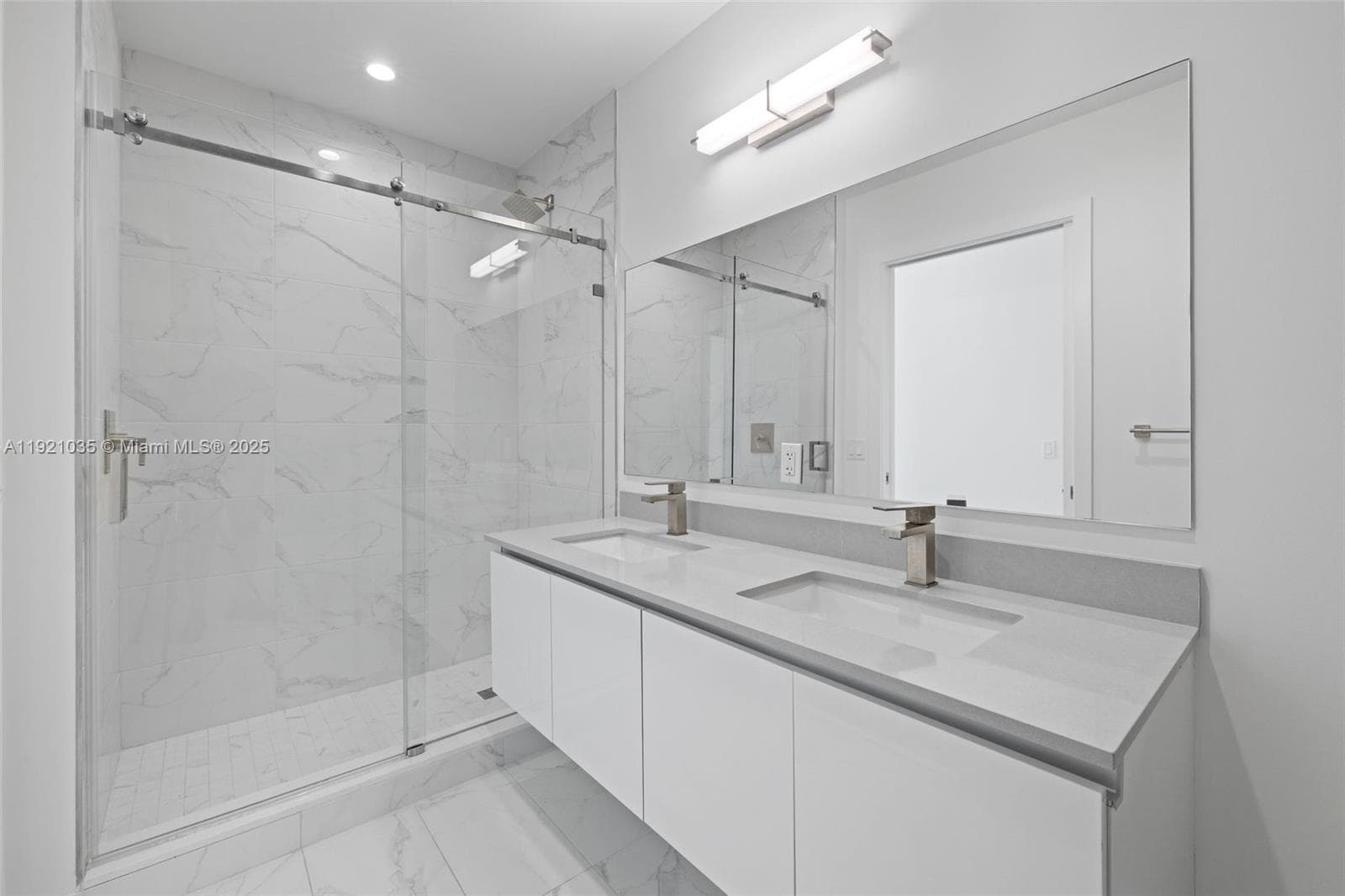 Mondrian Residences · #911 in Hallandale Beach - Photo 37