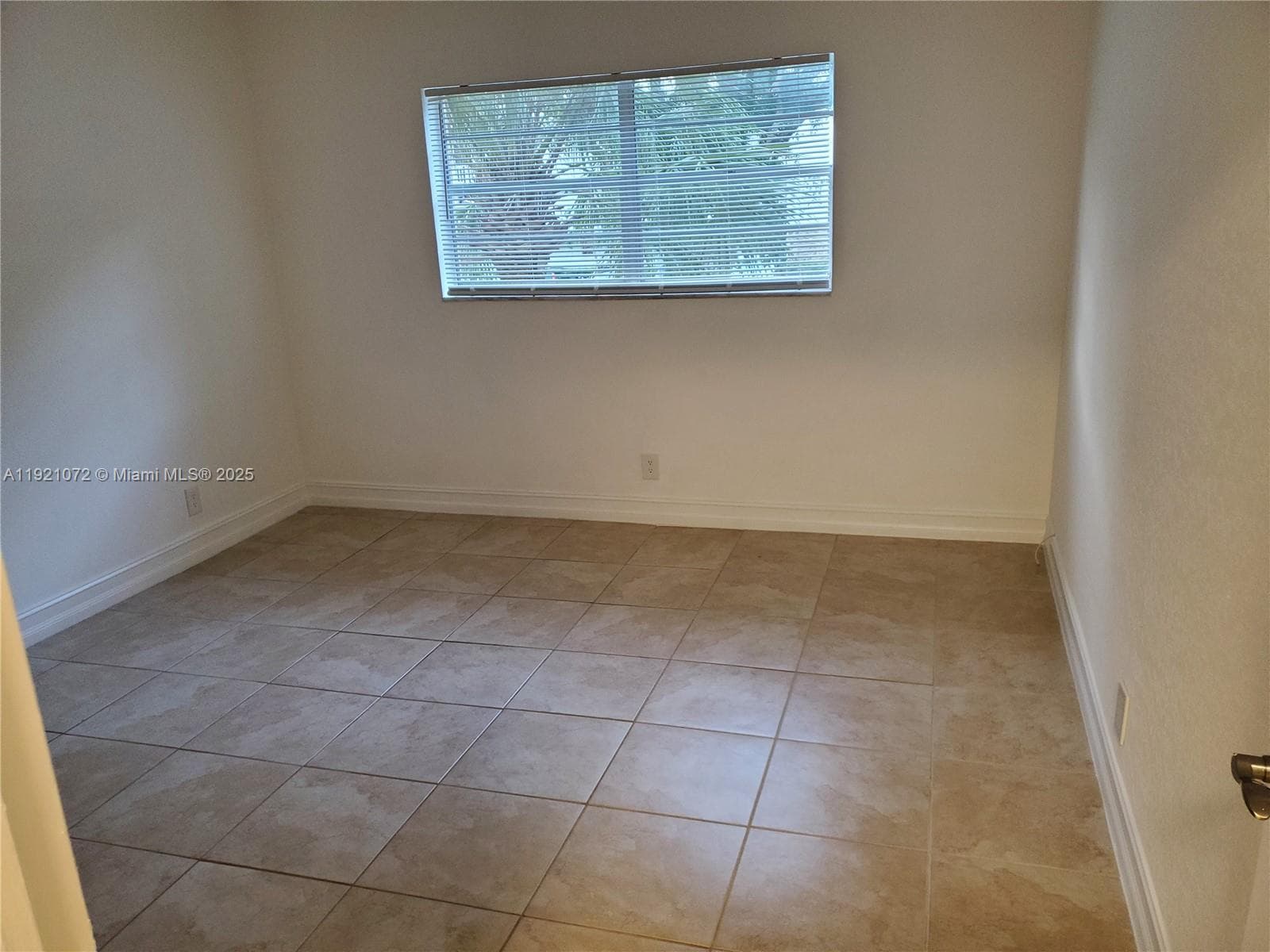 MOFFETT PLACE CONDO · #216 in Hallandale Beach - Photo 6