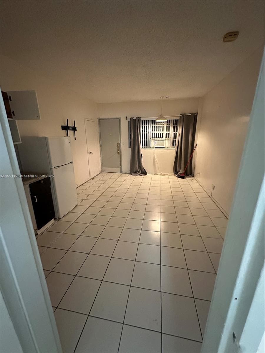 DIPLOMAT GOLF & RACQUET C · #2380 in Hallandale Beach - Photo 4