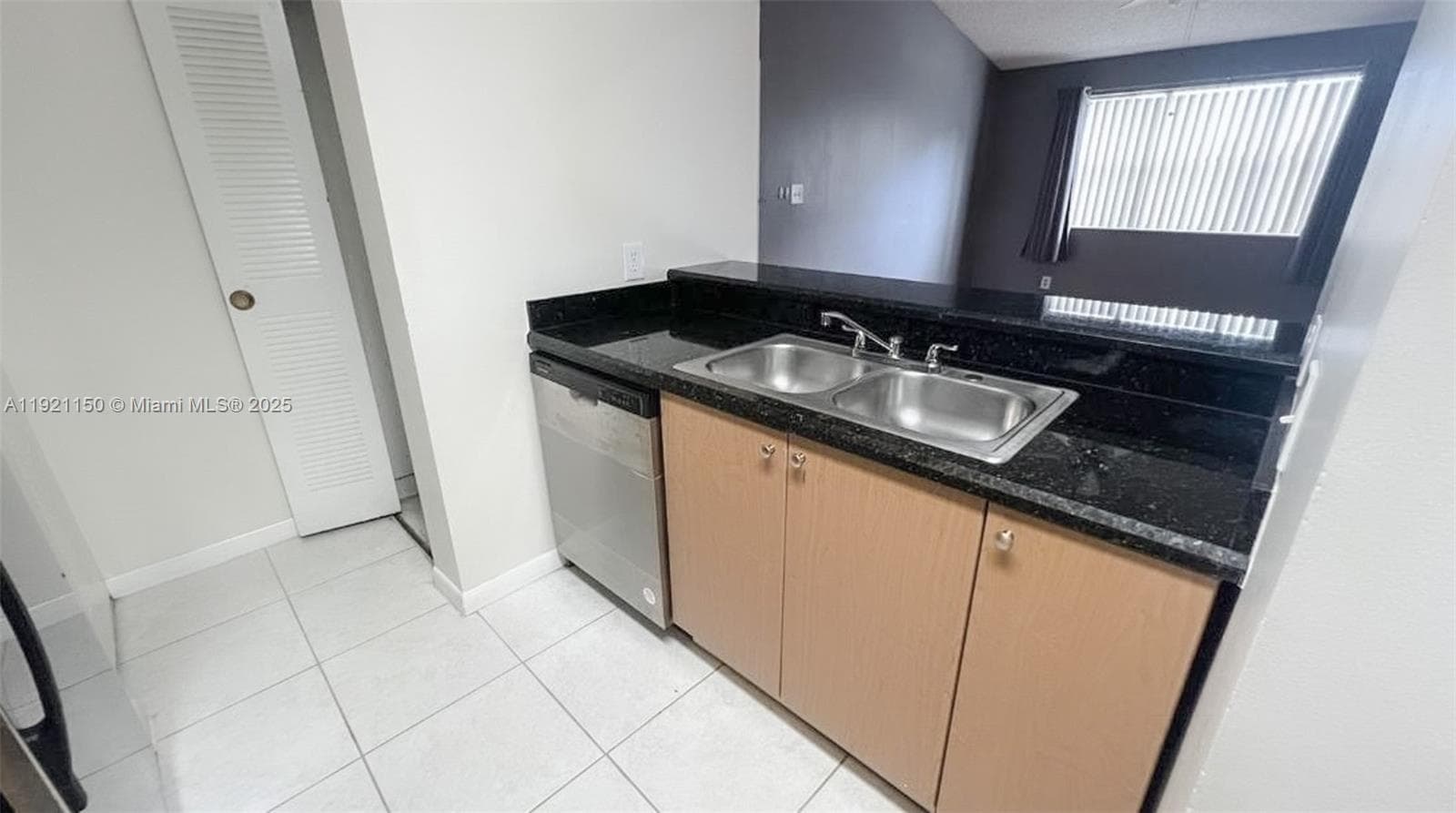 HOLLYWOOD PARC CONDOMINIU · #25-3 in Hollywood - Photo 4