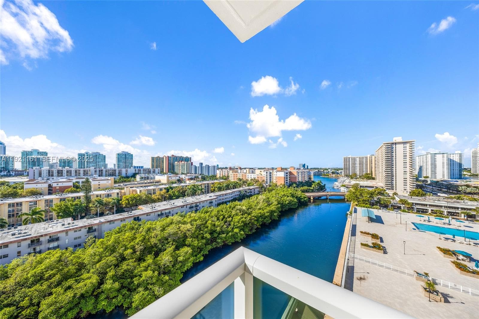 WINSTON TOWER 300 CONDO · #1218 in Sunny Isles Beach - Photo 9