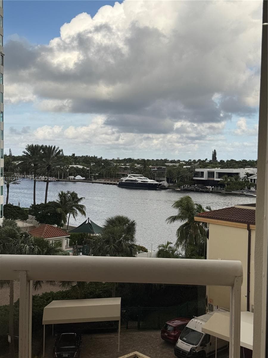 TERRACES NORTH TURNBERRY · #504 in Aventura - Photo 9