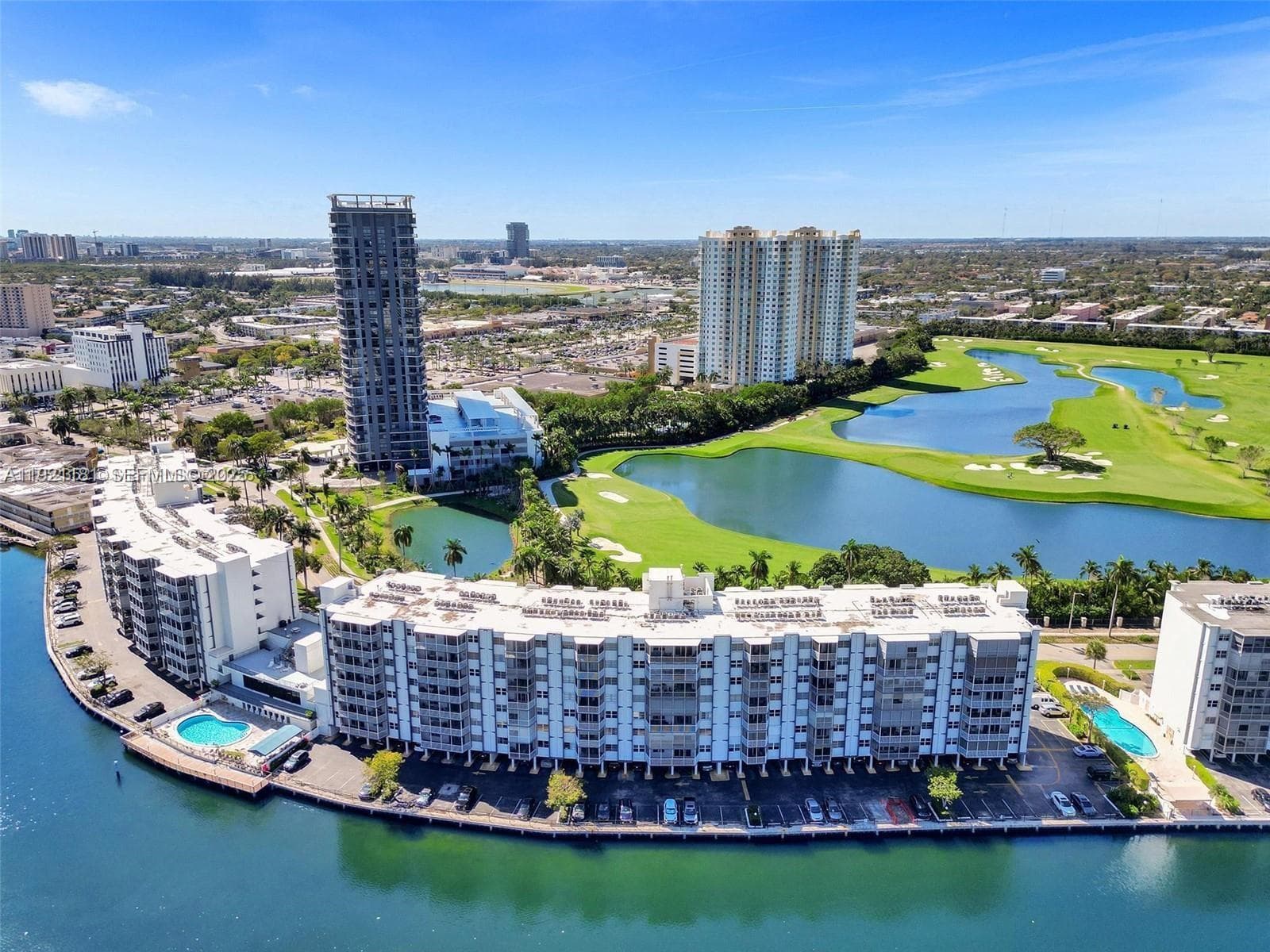 Fairways Riviera · #531 in Hallandale Beach - Photo 45