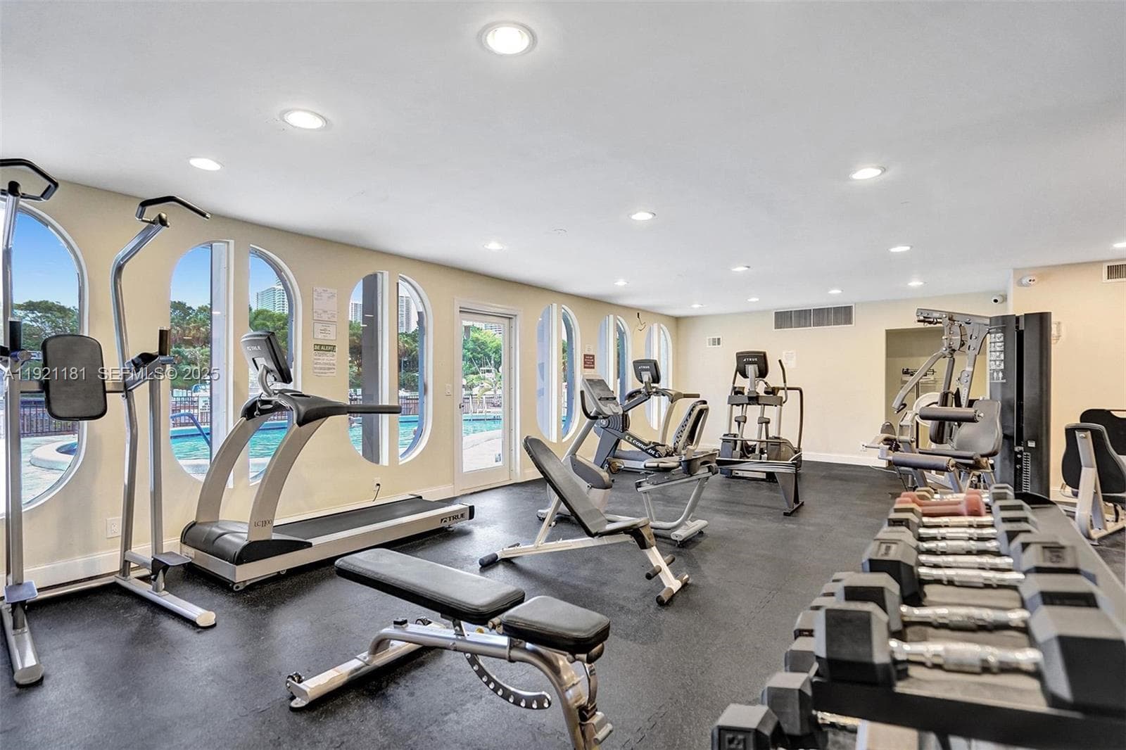 Fairways Riviera · #531 in Hallandale Beach - Photo 37