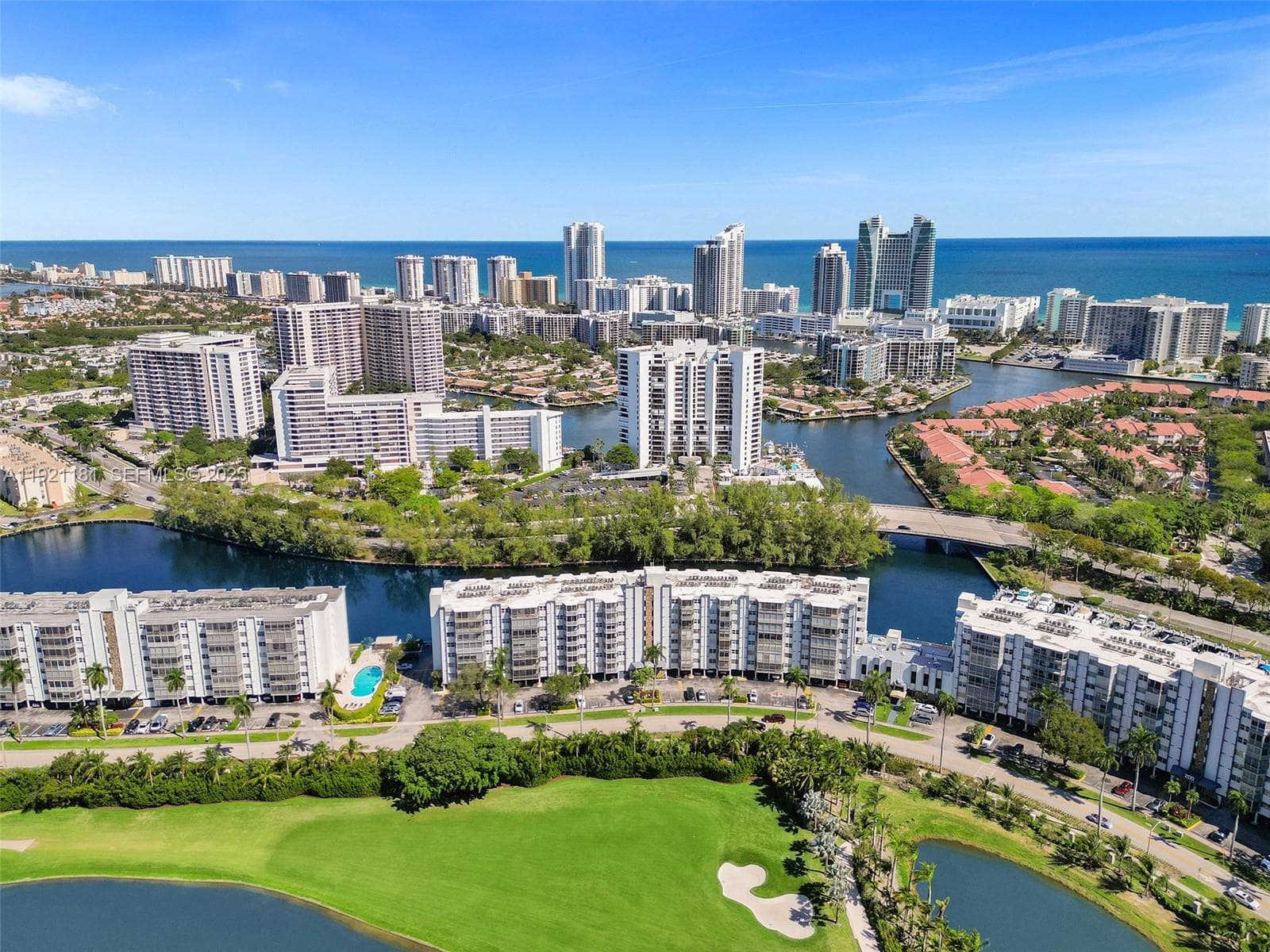 Fairways Riviera · #531 in Hallandale Beach - Photo 44