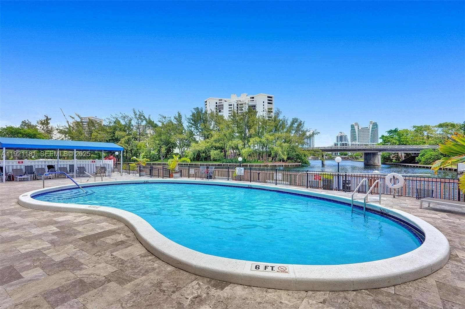 Fairways Riviera · #531 in Hallandale Beach - Photo 40