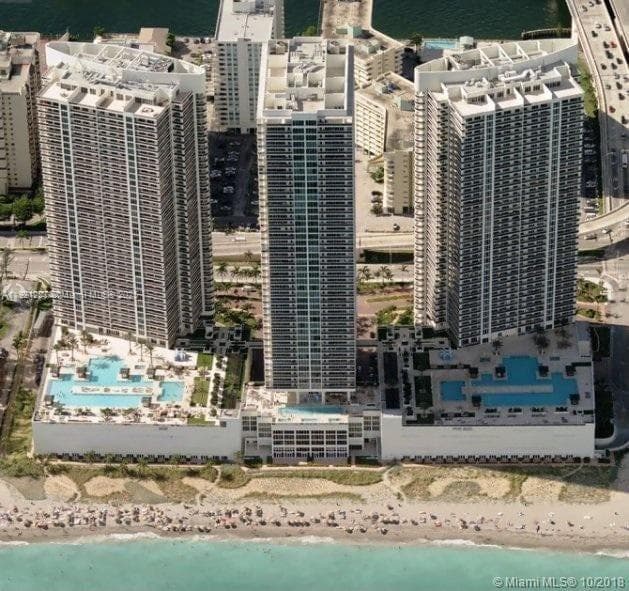 BEACH CLUB CONDO · #3107 in Hallandale Beach - Photo 2