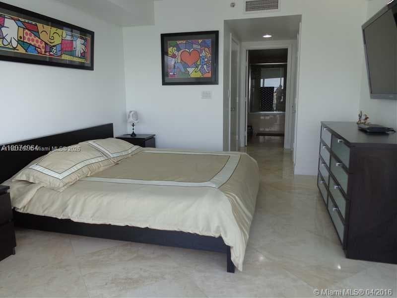 BEACH CLUB CONDO · #3107 in Hallandale Beach - Photo 15