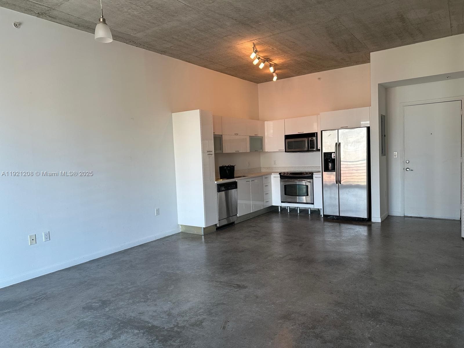 Loft Downtown II · #715 in Miami - Photo 11