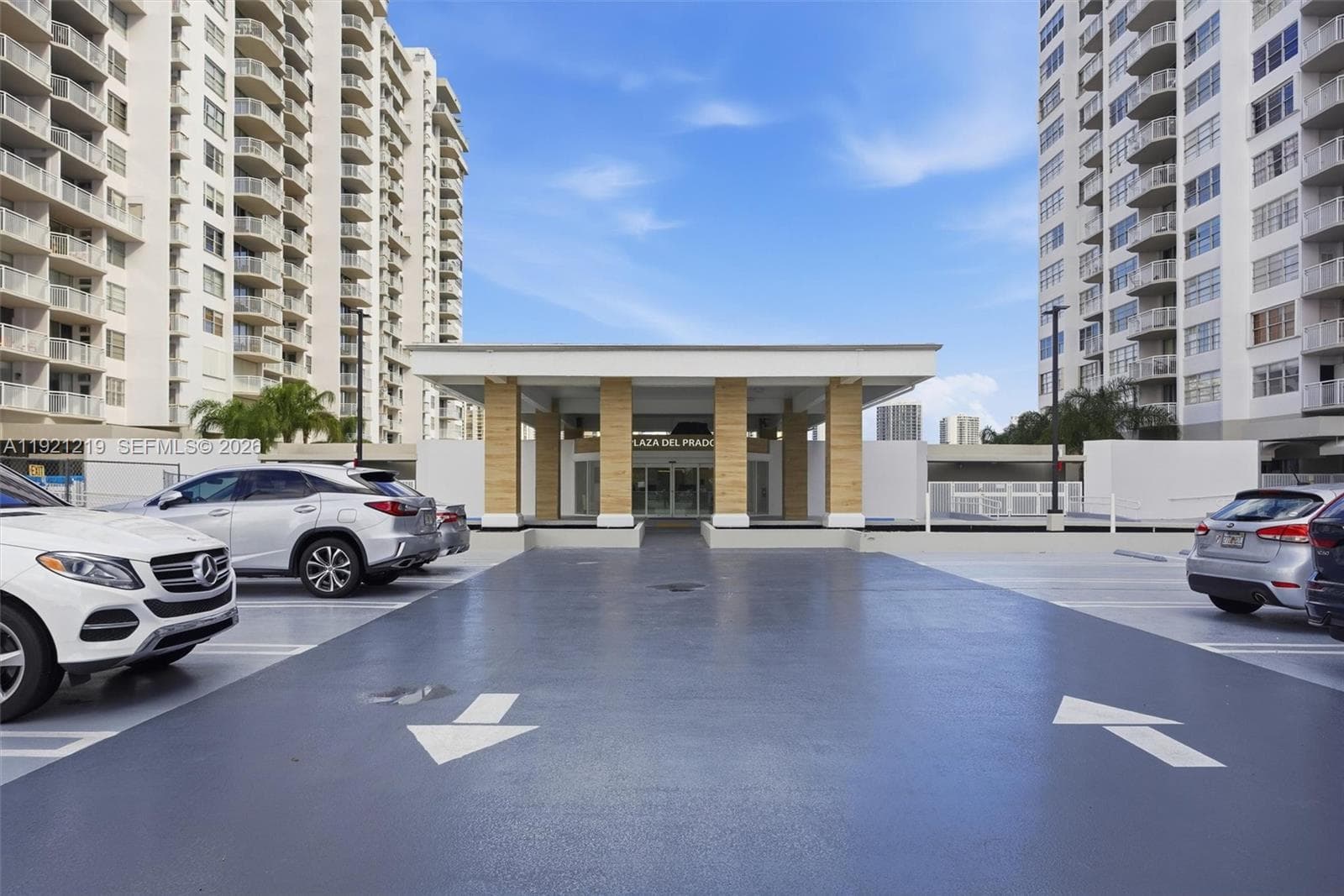DEL PRADO MARINA · #802 in Aventura - Photo 23