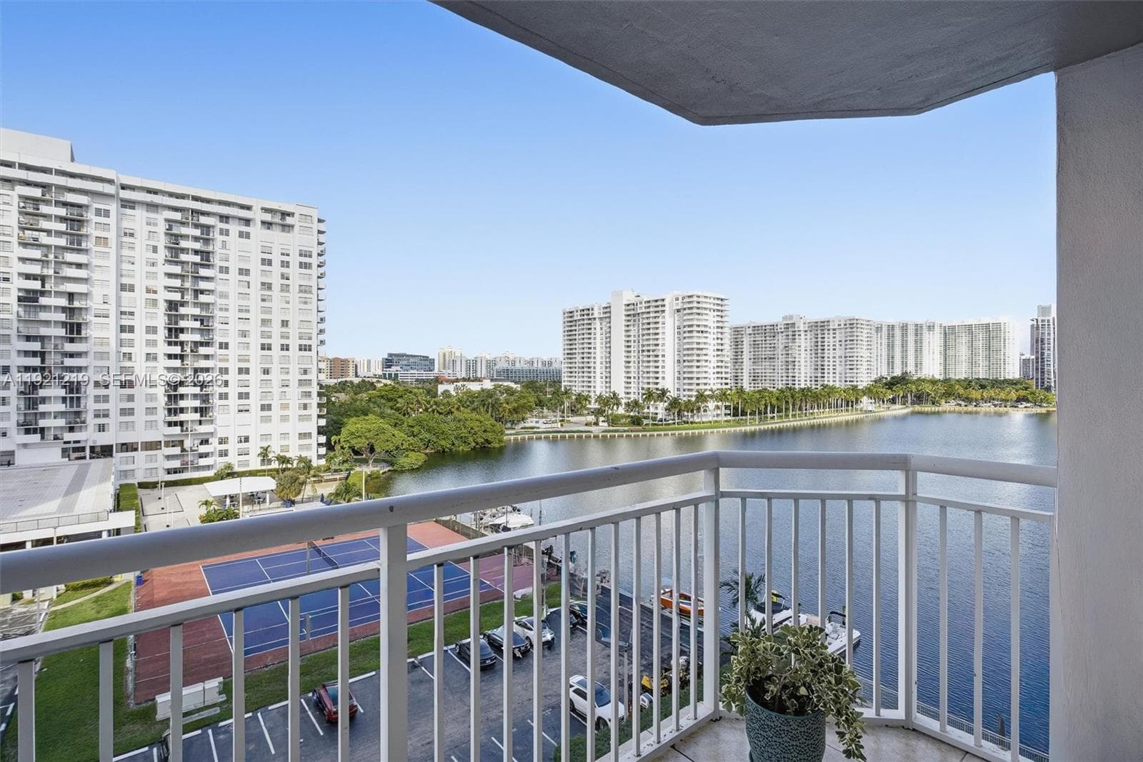 DEL PRADO MARINA · #802 in Aventura - Photo 6