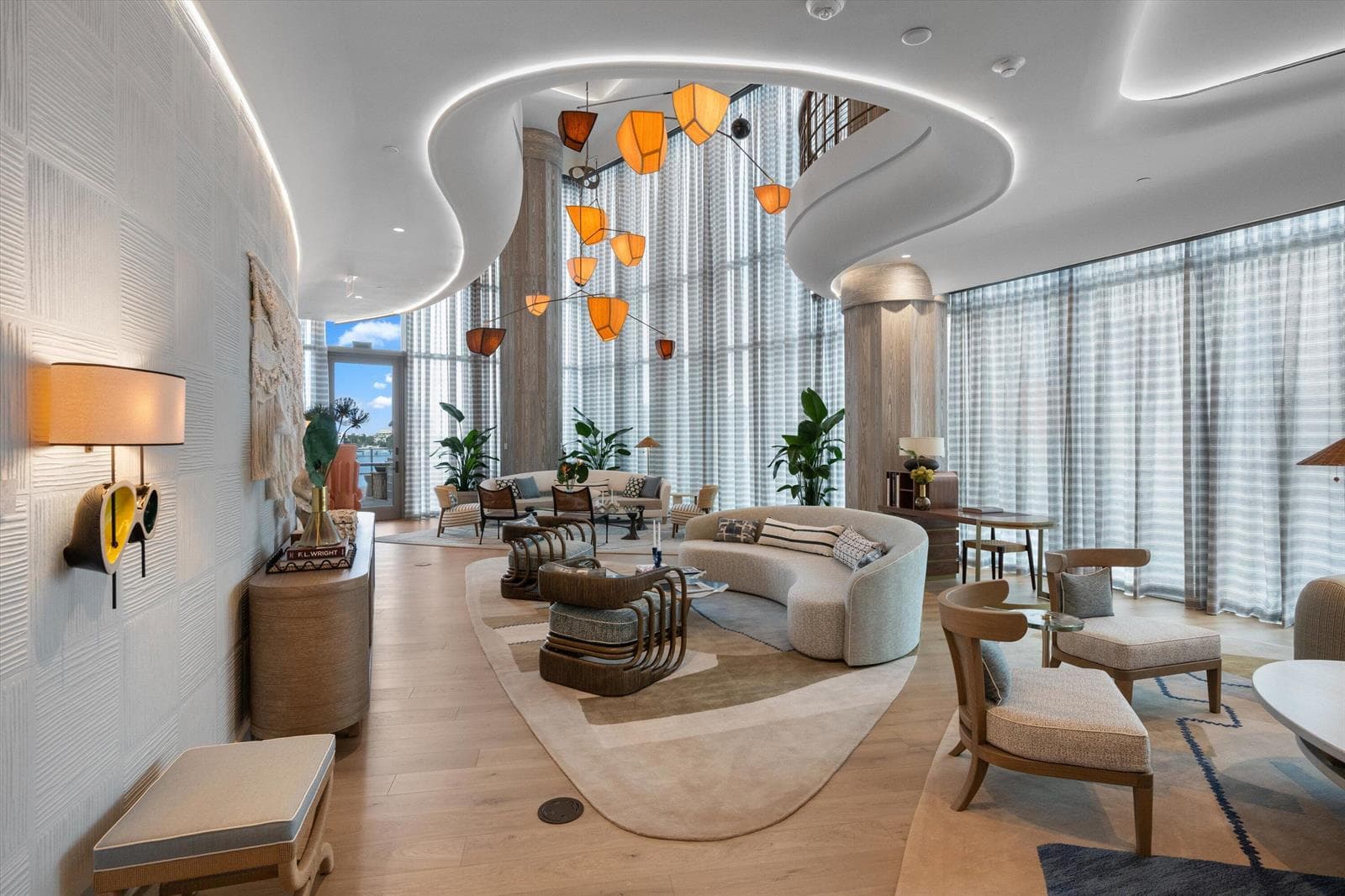 Pool Lounge