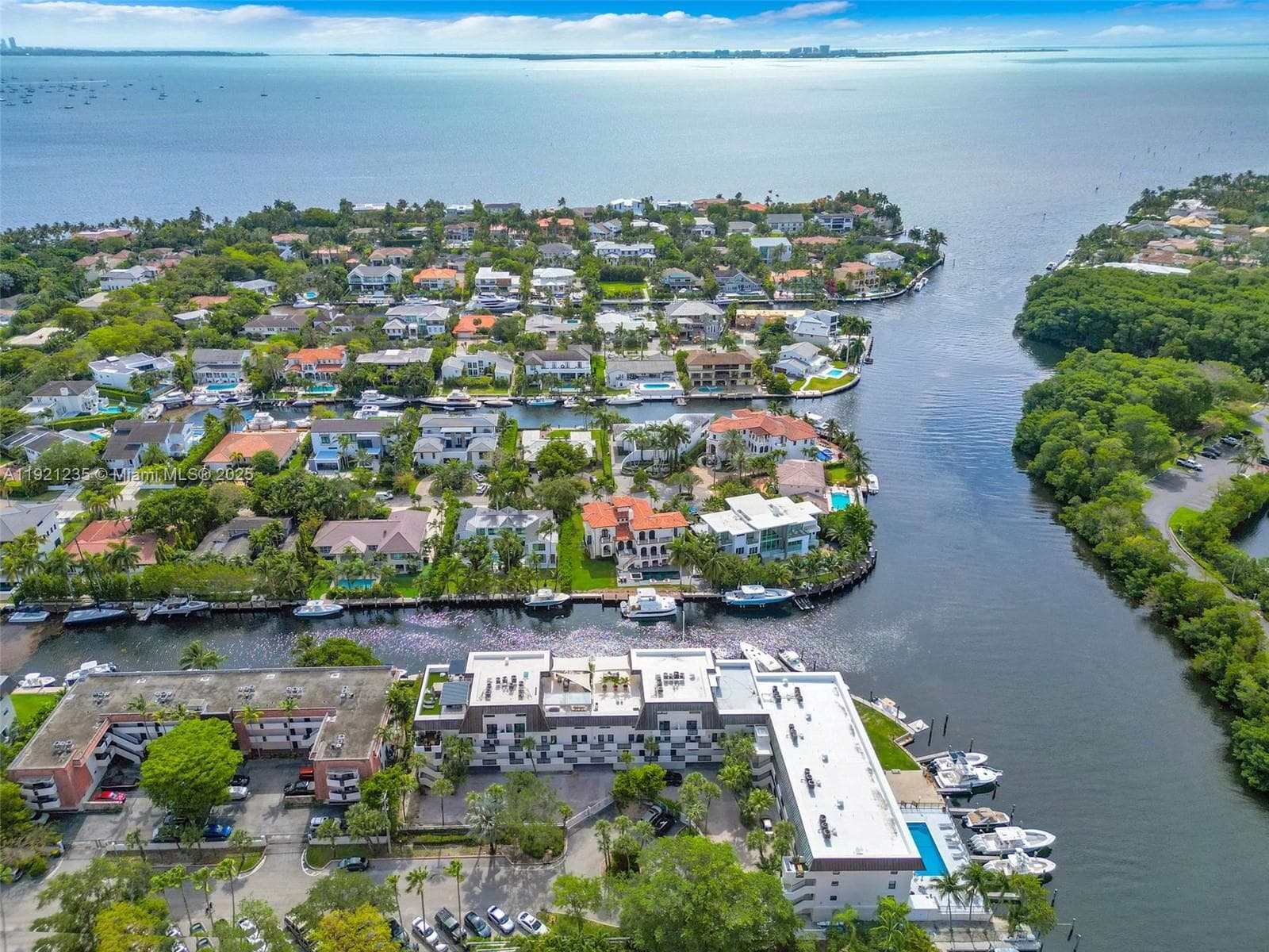 Gables Harbour · #315 in Coral Gables - Photo 22