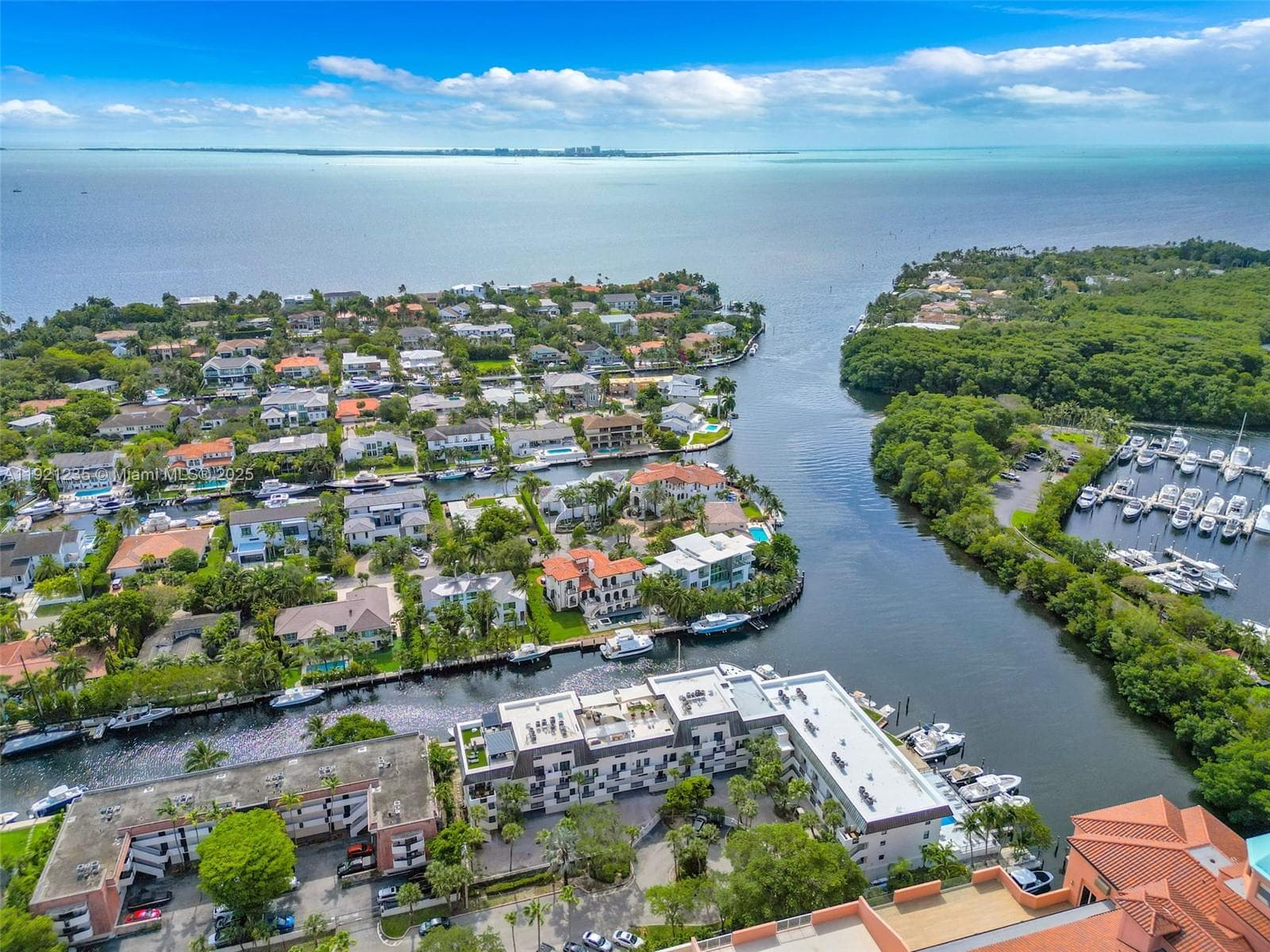 Gables Harbour · #315 in Coral Gables - Photo 21
