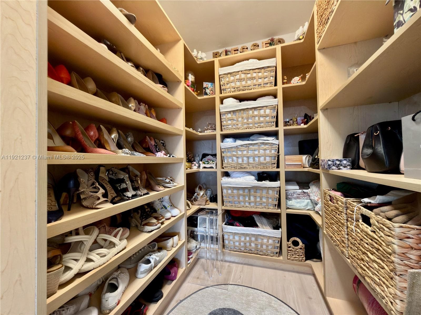 PARKER TOWER CONDO · #512 in Hallandale Beach - Photo 46