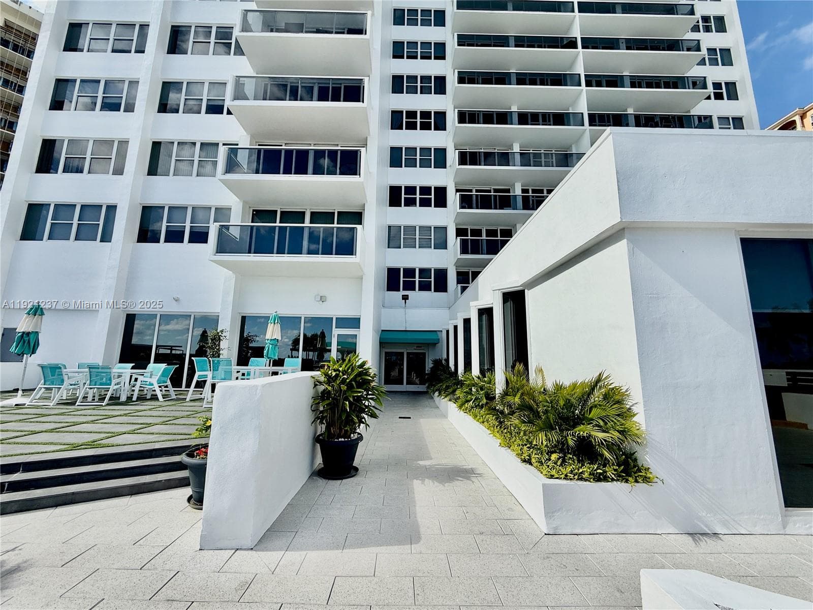 PARKER TOWER CONDO · #512 in Hallandale Beach - Photo 63