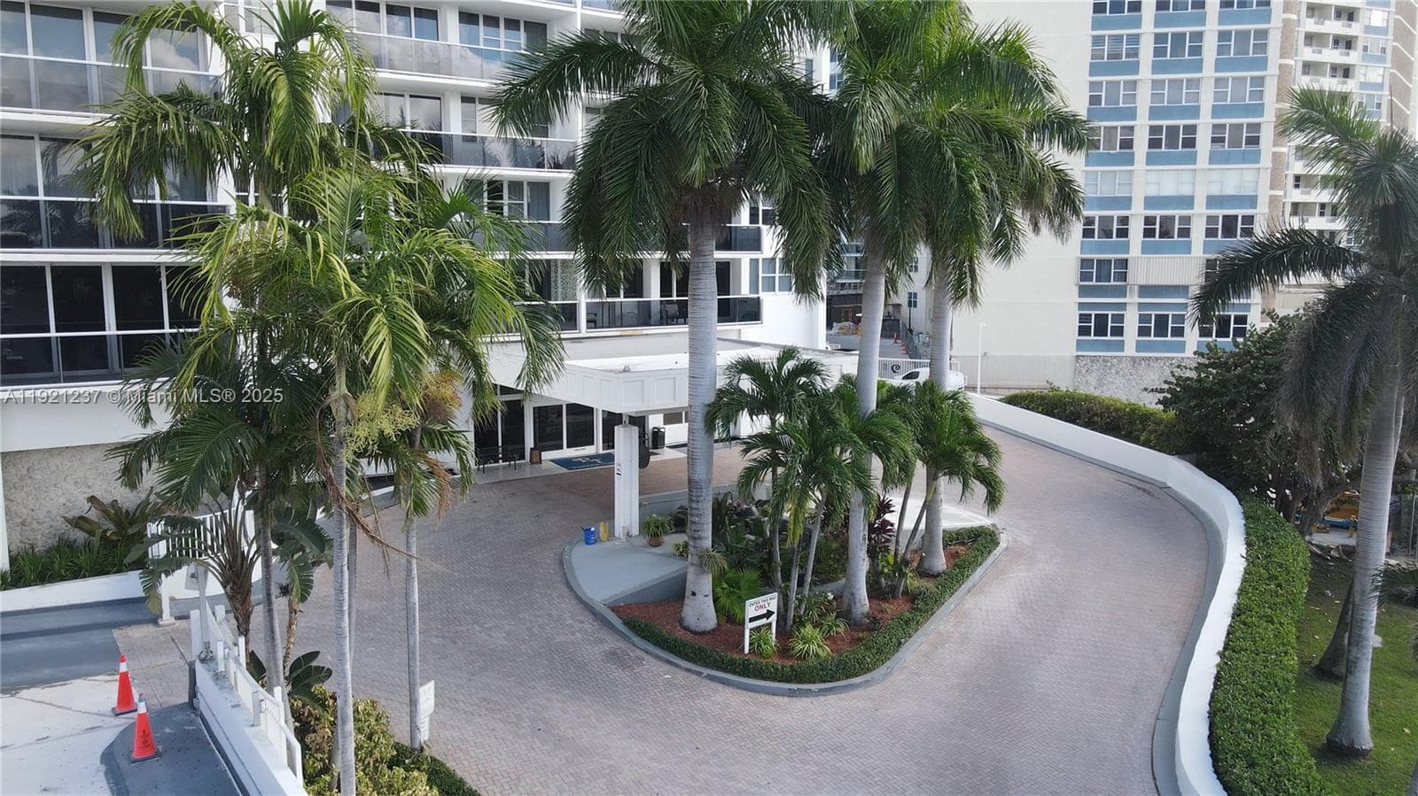 PARKER TOWER CONDO · #512 in Hallandale Beach - Photo 79