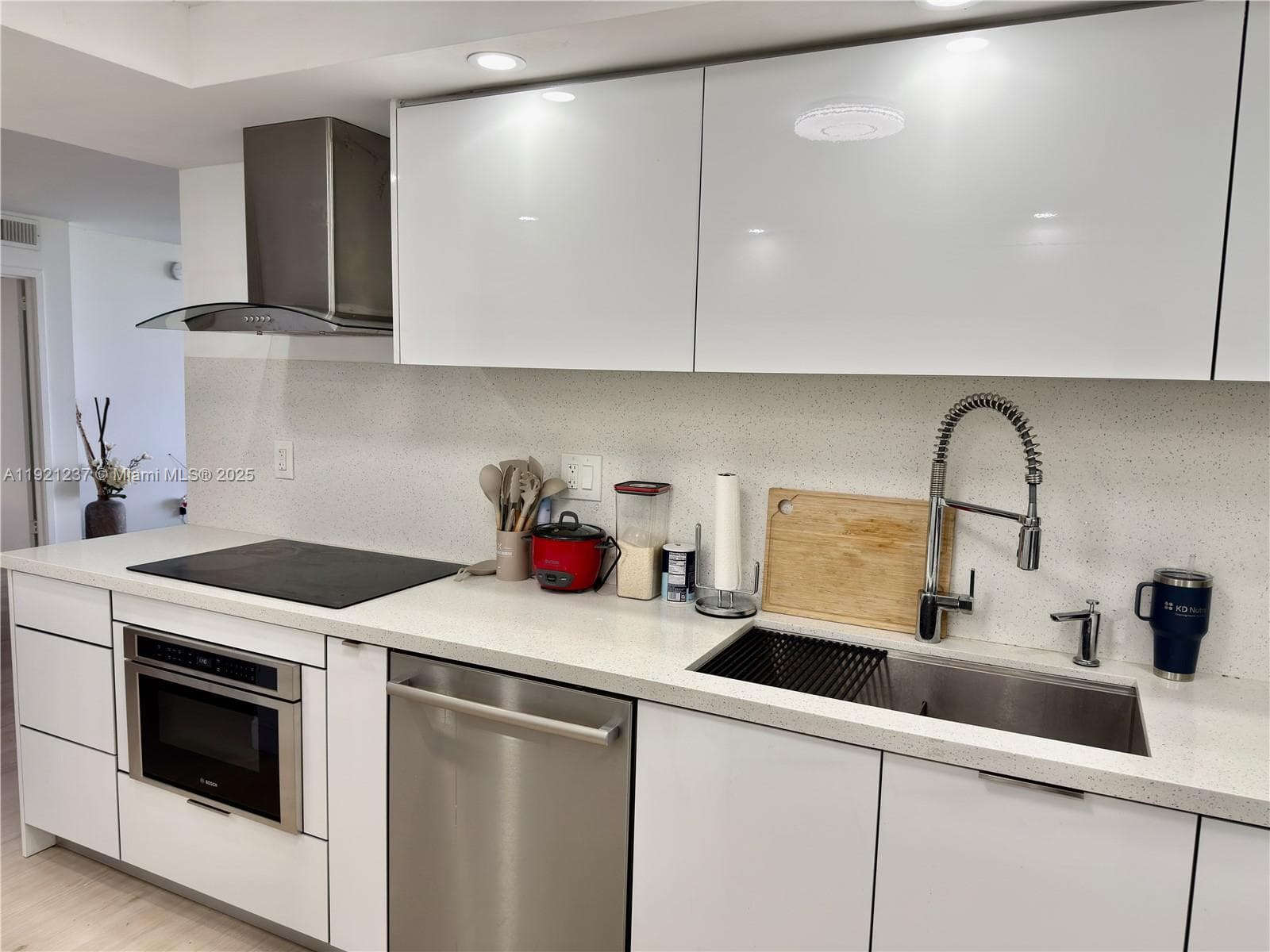 PARKER TOWER CONDO · #512 in Hallandale Beach - Photo 10
