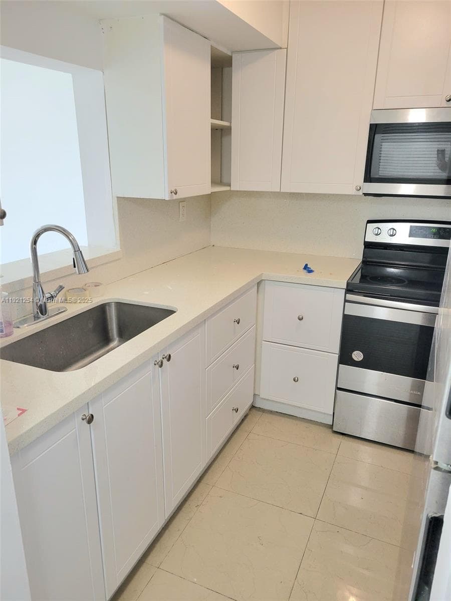 SUNSET HILLS I CONDOMINIU · #111 in Lauderdale Lakes - Photo 6