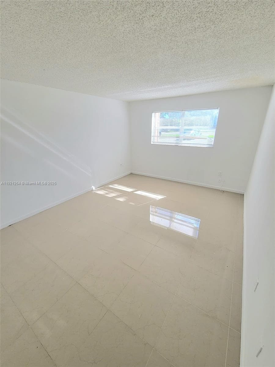 SUNSET HILLS I CONDOMINIU · #111 in Lauderdale Lakes - Photo 11