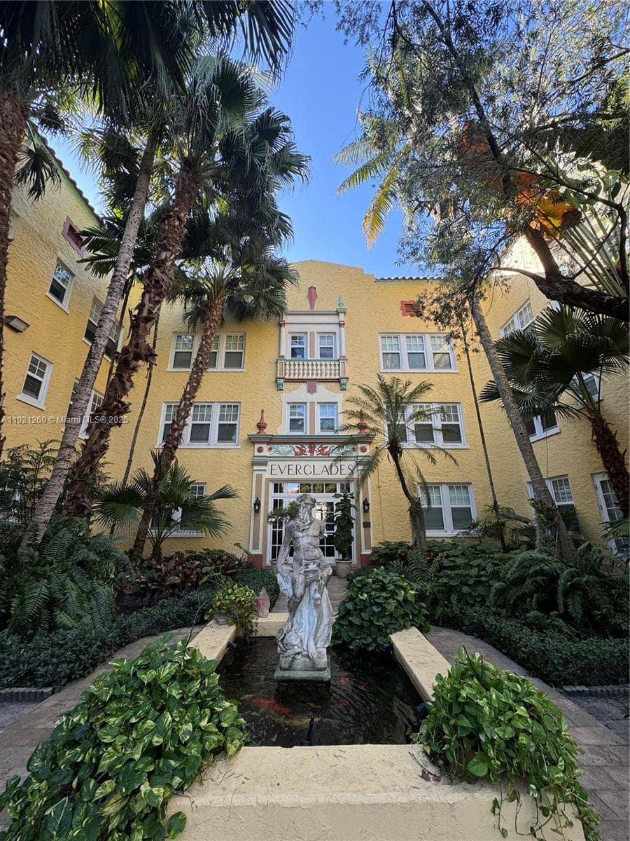EVERGLADES EAST CONDO · #304 in Miami Beach - Photo 34