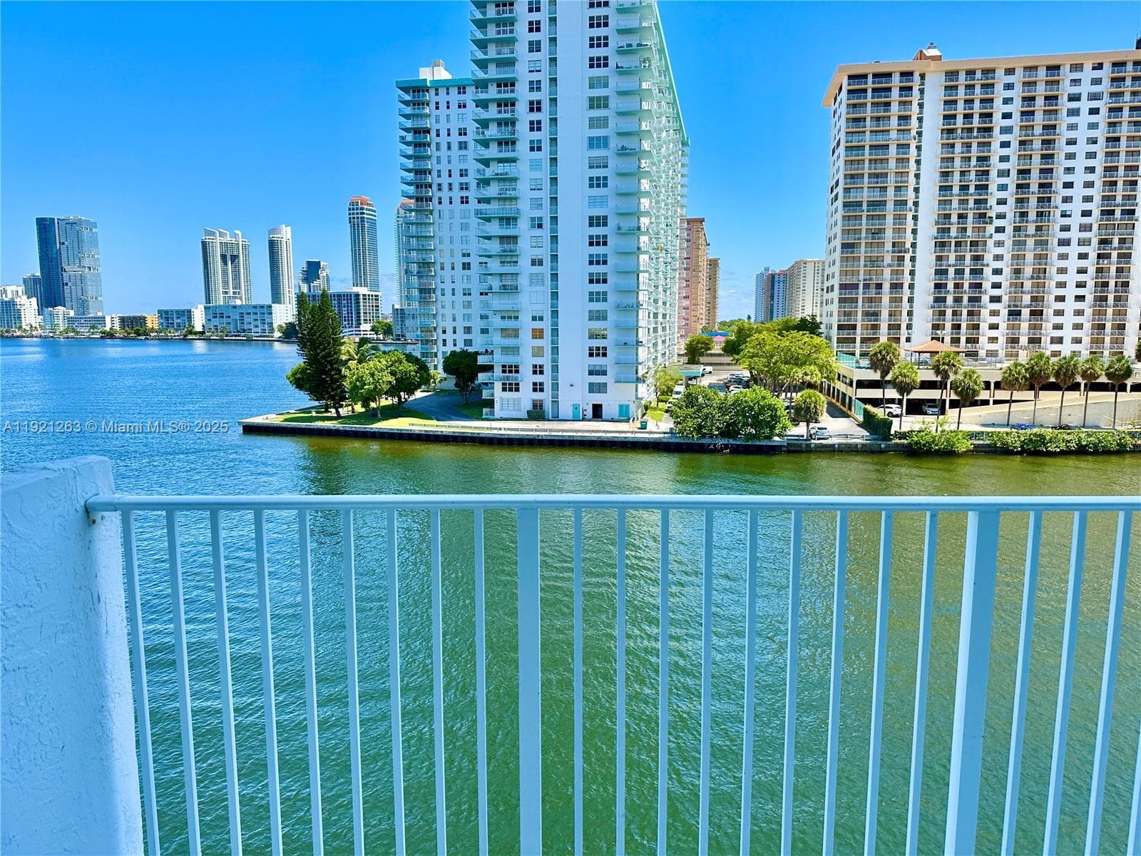 EDEN POINT NORTH CONDO · #605 in North Miami Beach - Photo 17