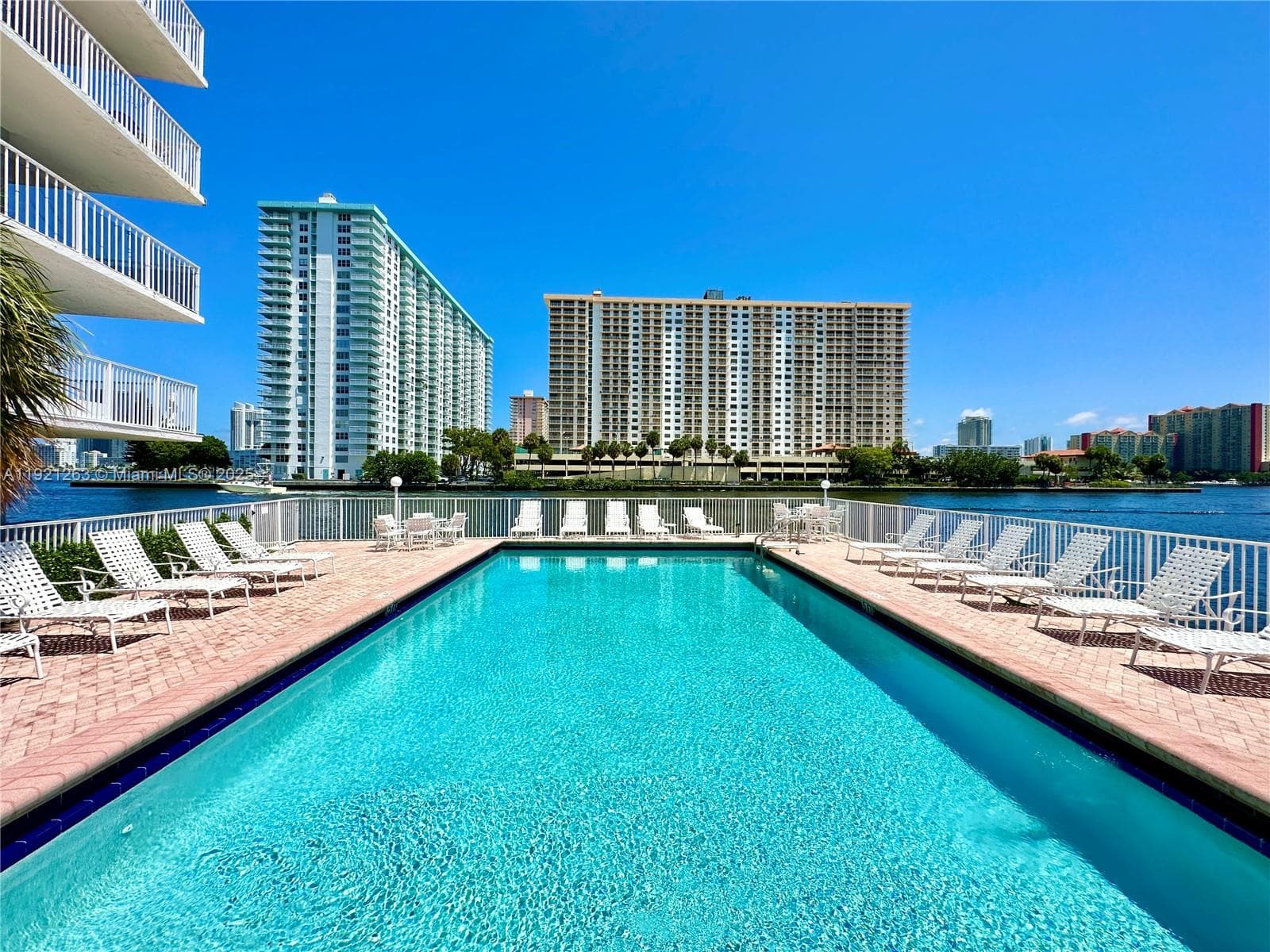 EDEN POINT NORTH CONDO · #605 in North Miami Beach - Photo 34