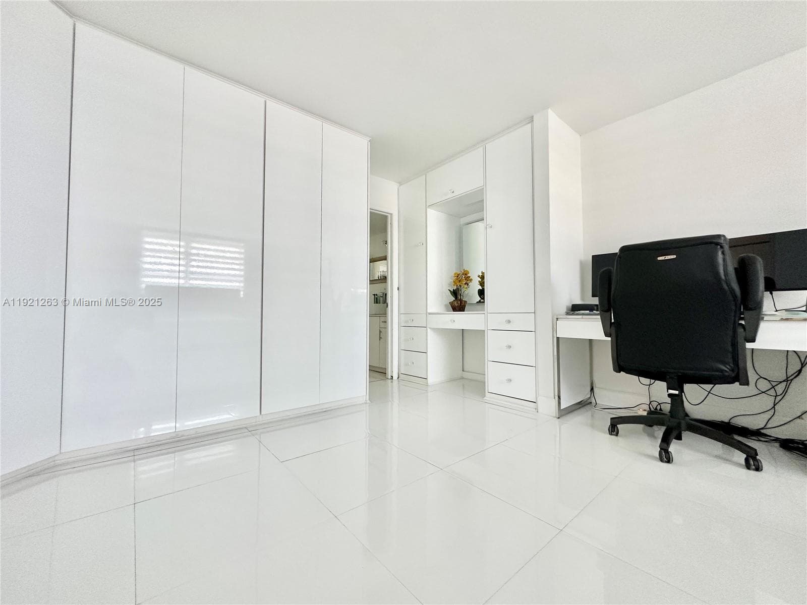 EDEN POINT NORTH CONDO · #605 in North Miami Beach - Photo 45