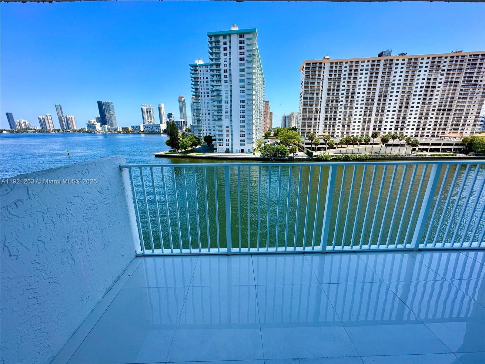 EDEN POINT NORTH CONDO · #605 in North Miami Beach - Photo 18