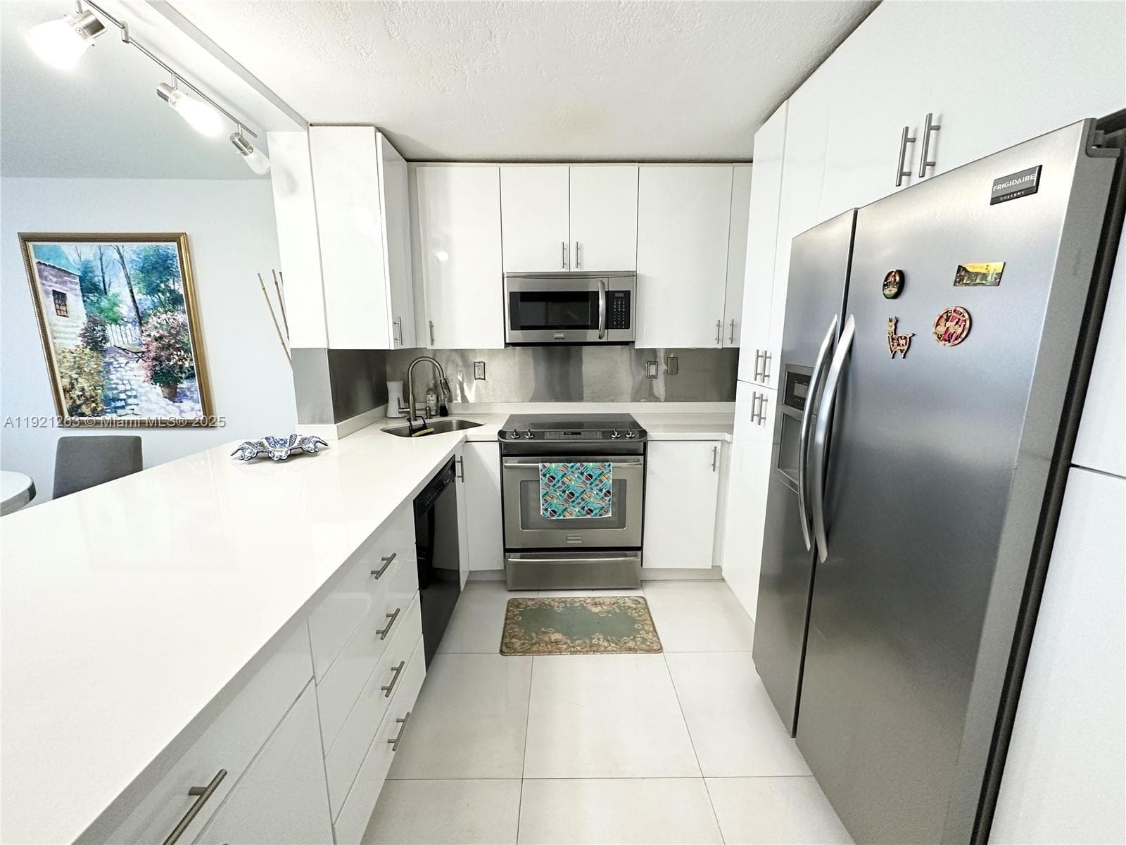 EDEN POINT NORTH CONDO · #605 in North Miami Beach - Photo 11