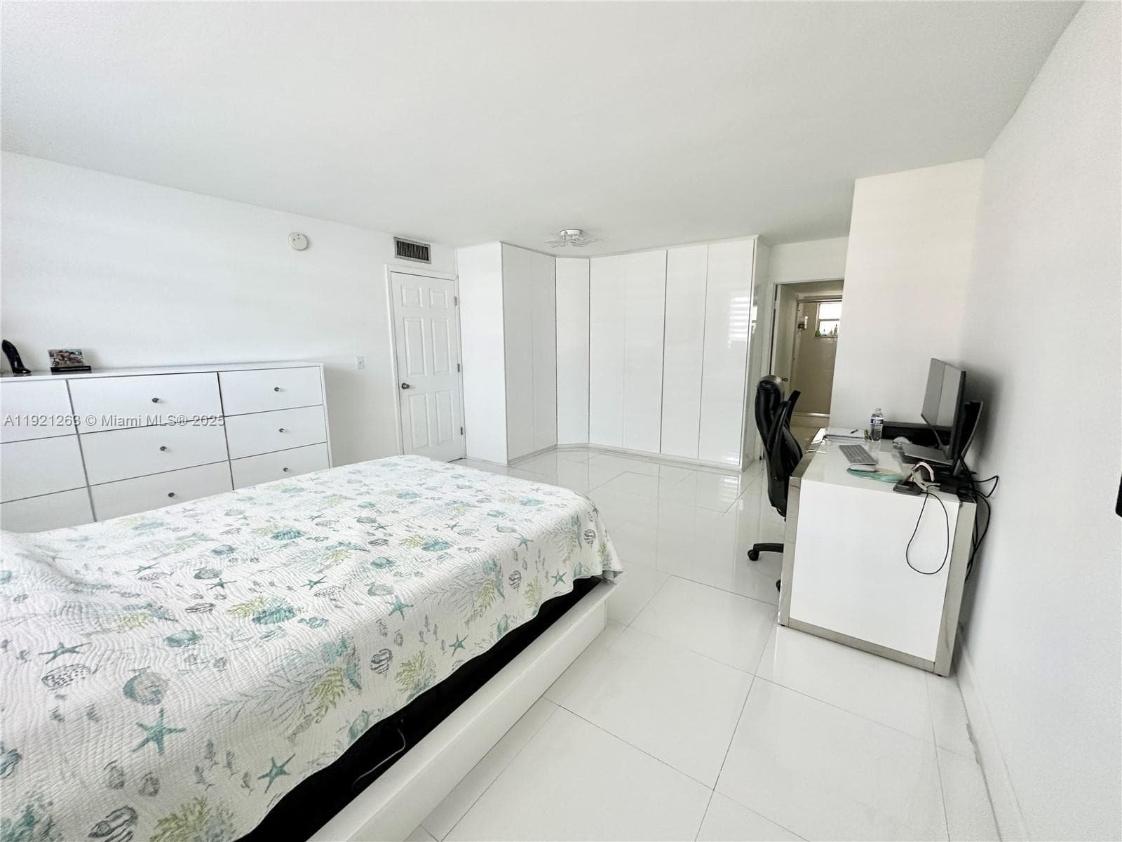 EDEN POINT NORTH CONDO · #605 in North Miami Beach - Photo 40