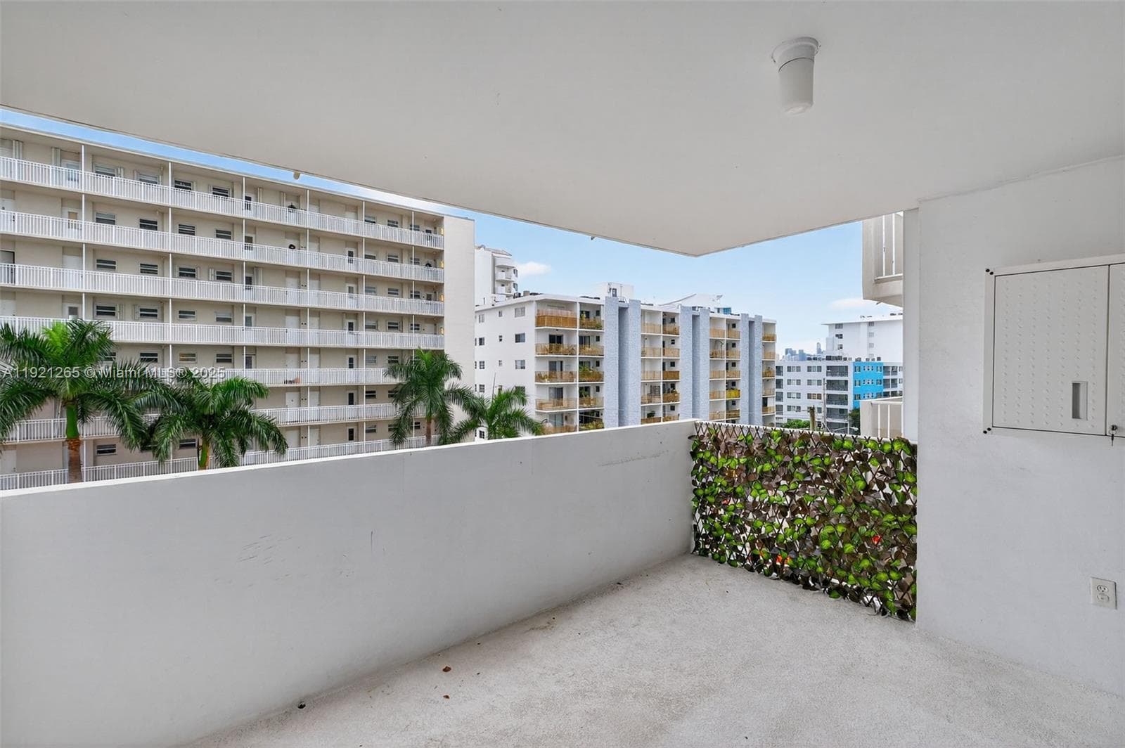 Oversized covered balcony