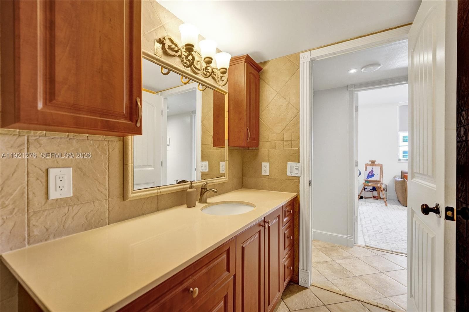 WELLINGTON TOWERS CONDO · #105 in Hollywood - Photo 18