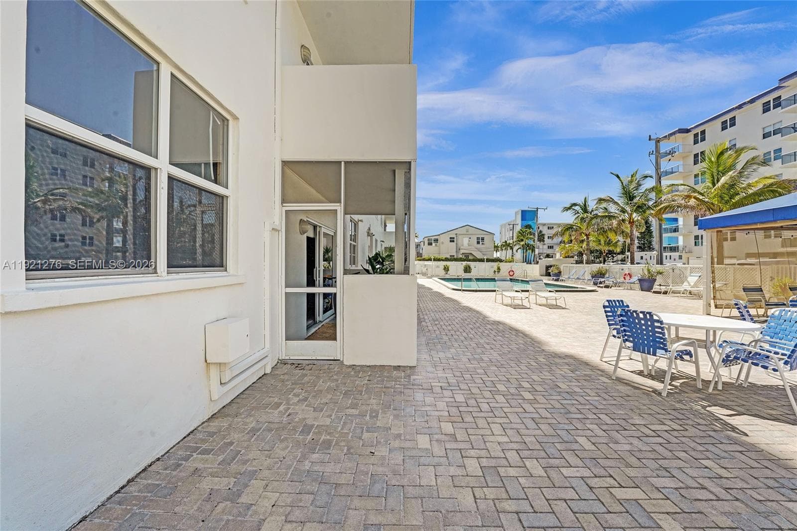 WELLINGTON TOWERS CONDO · #105 in Hollywood - Photo 29