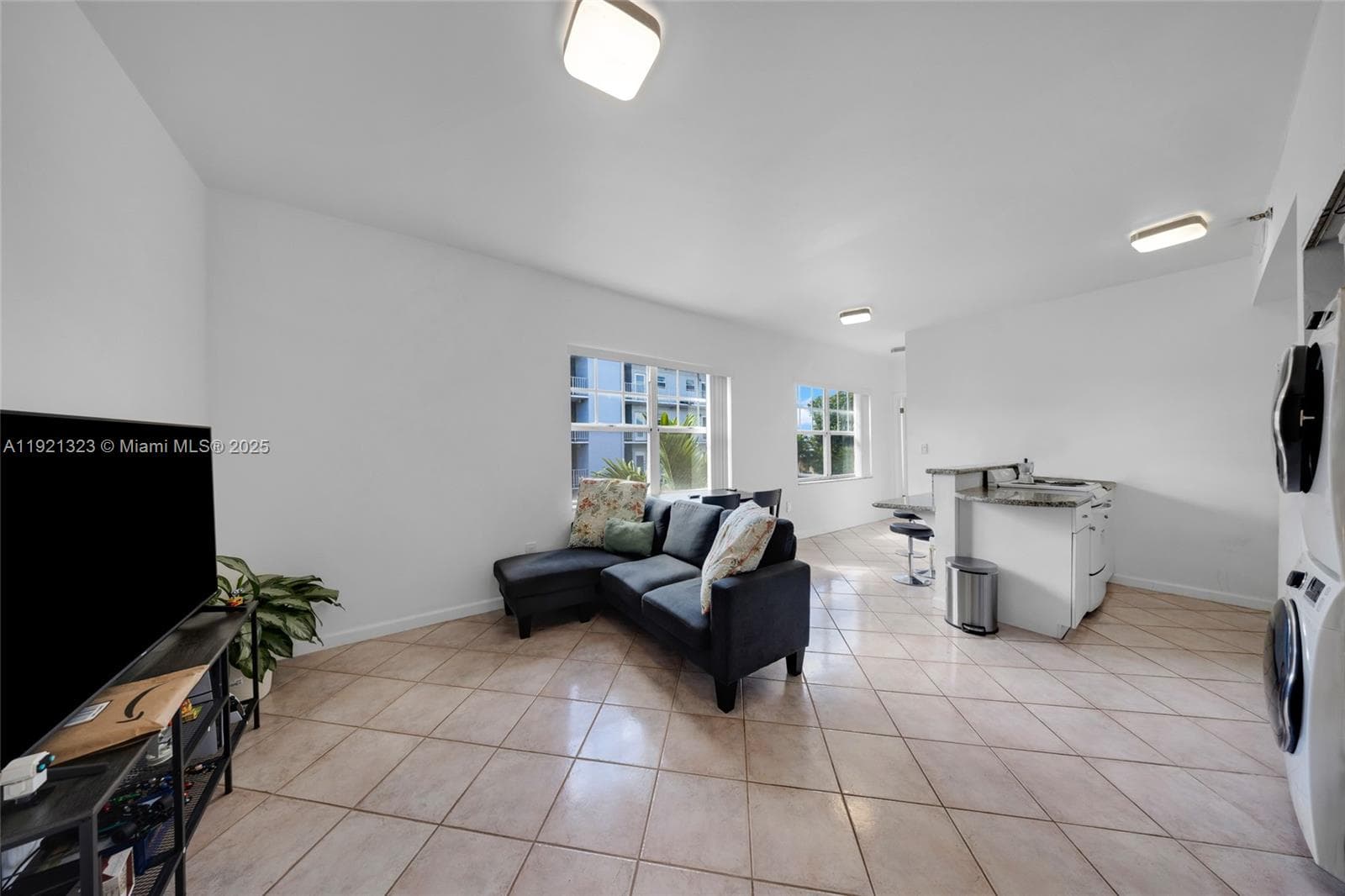THE ROOSEVELT CONDO · #307 in Miami Beach - Photo 7