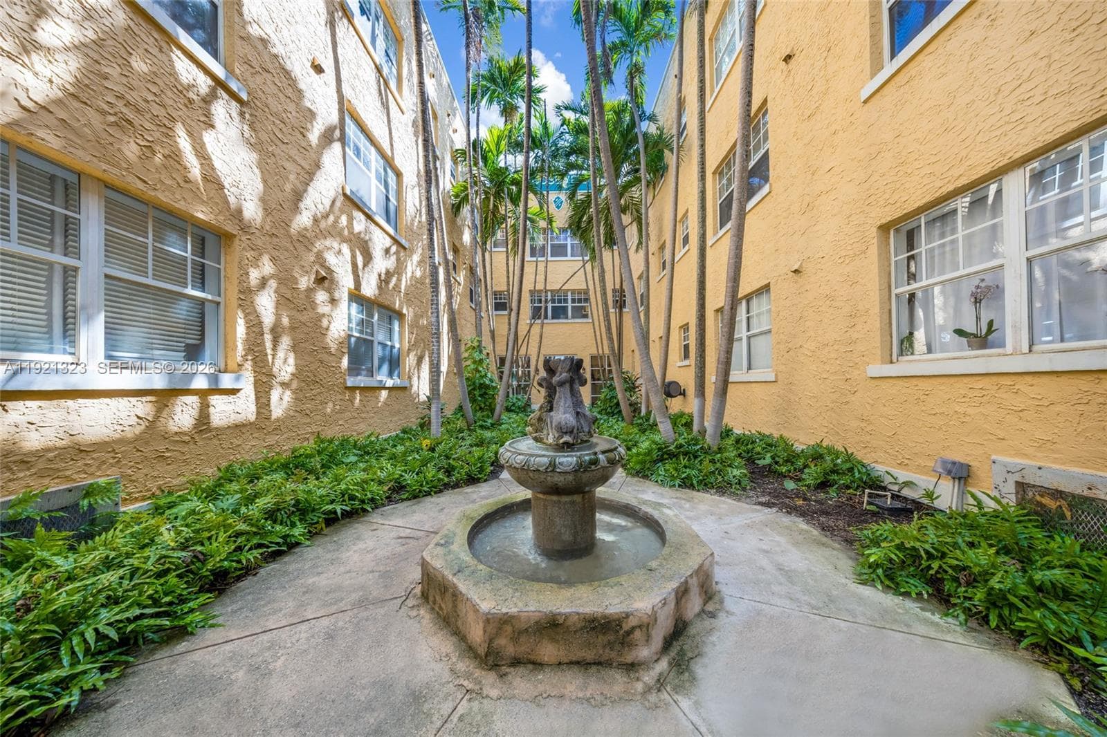 THE ROOSEVELT CONDO · #307 in Miami Beach - Photo 1
