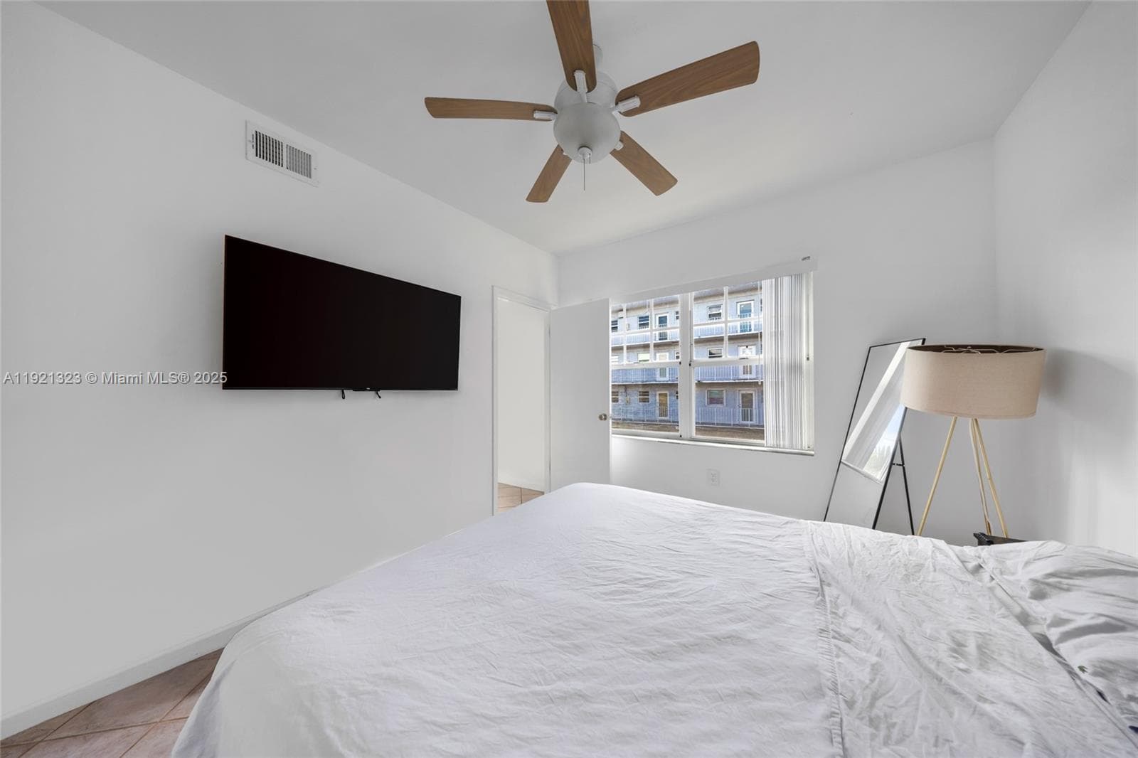 THE ROOSEVELT CONDO · #307 in Miami Beach - Photo 11