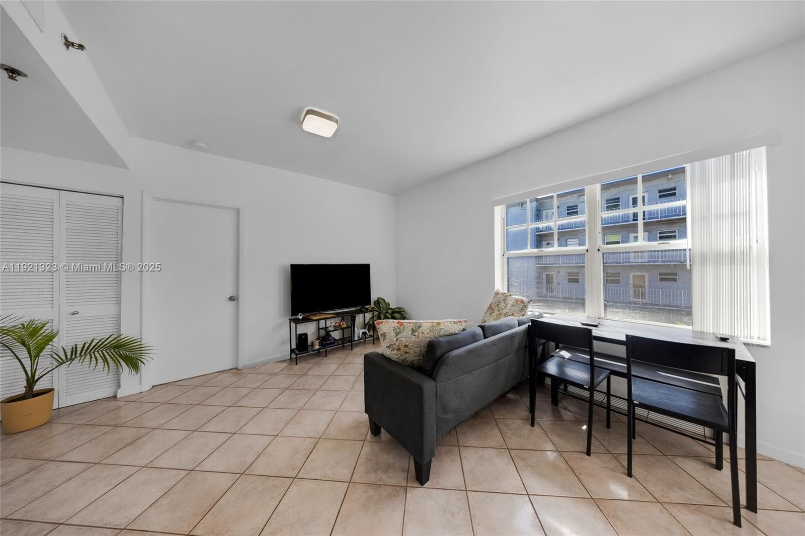THE ROOSEVELT CONDO · #307 in Miami Beach - Photo 4