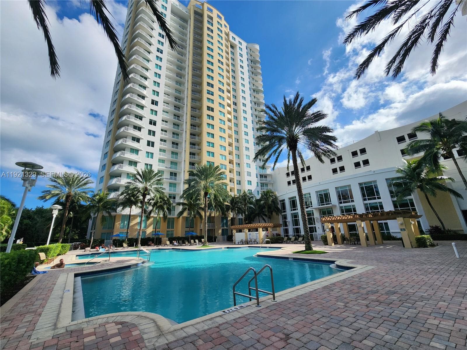 DUO CONDOMINIUM EAST · #305E in Hallandale Beach - Photo 21